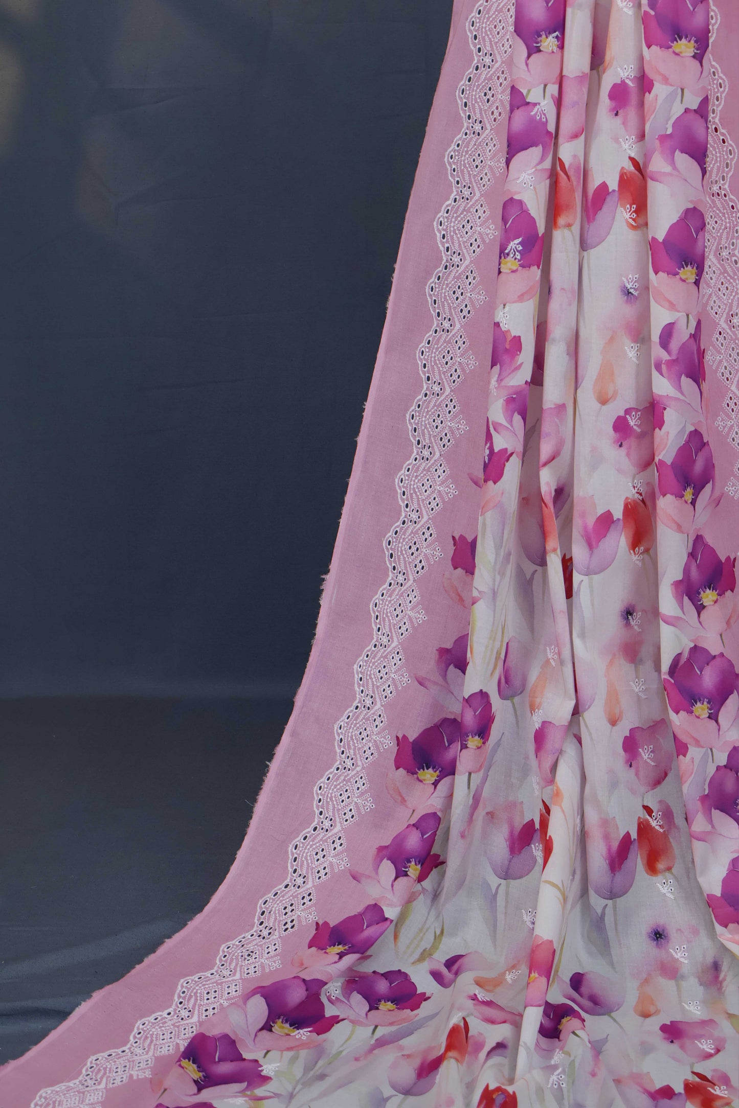 3Piece-Lawn Embroidered Suit R3P07