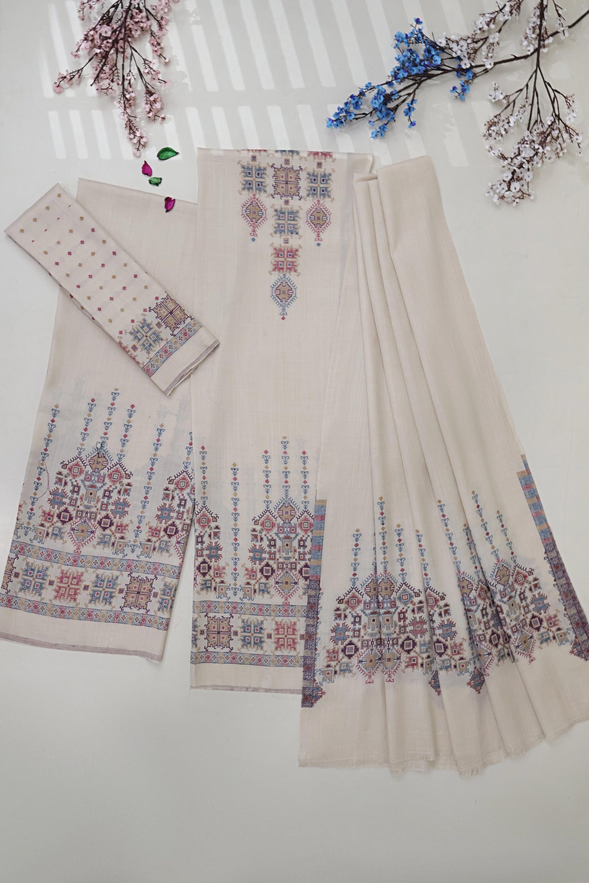 3Piece -Kashmiri Pashmina Suit WA3P31