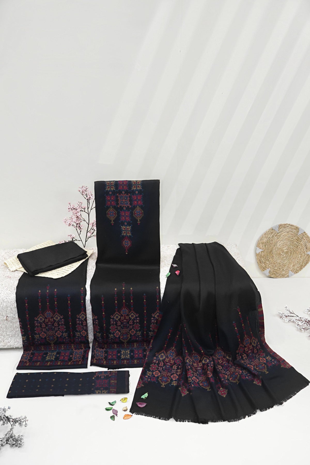 3Piece -Kashmiri Pashmina Suit WA3P09