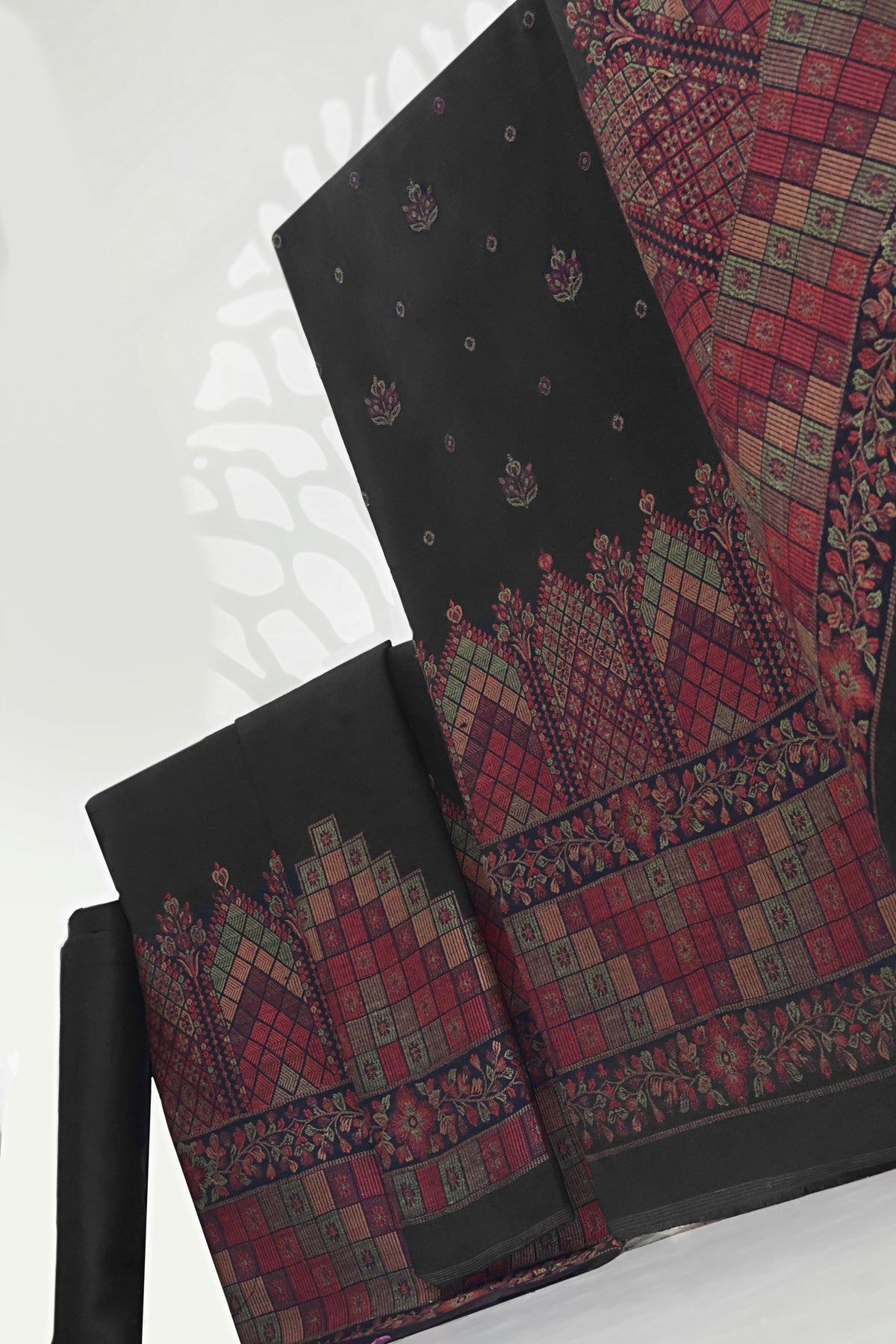 3Piece -Kashmiri Pashmina Suit WA3P04
