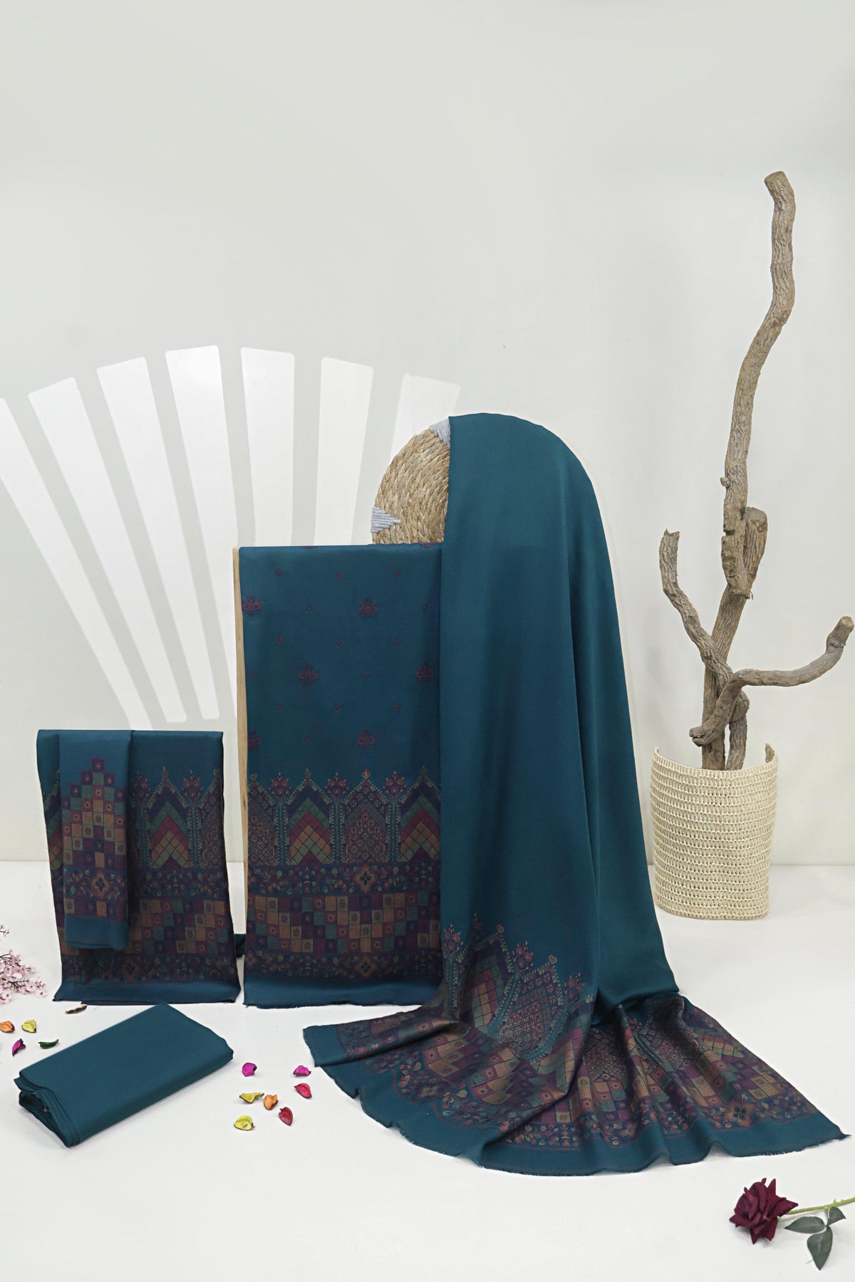 3Piece -Kashmiri Pashmina Suit WA3P08