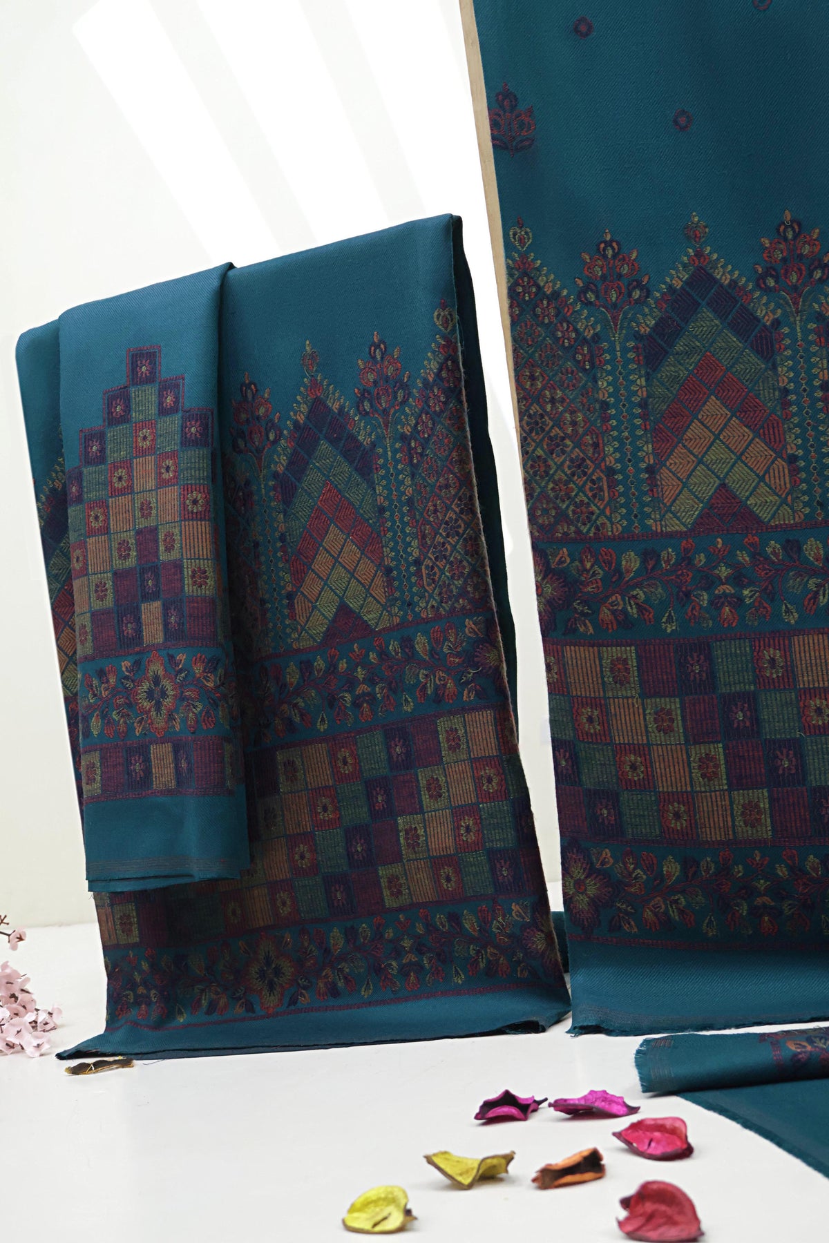3Piece -Kashmiri Pashmina Suit WA3P08