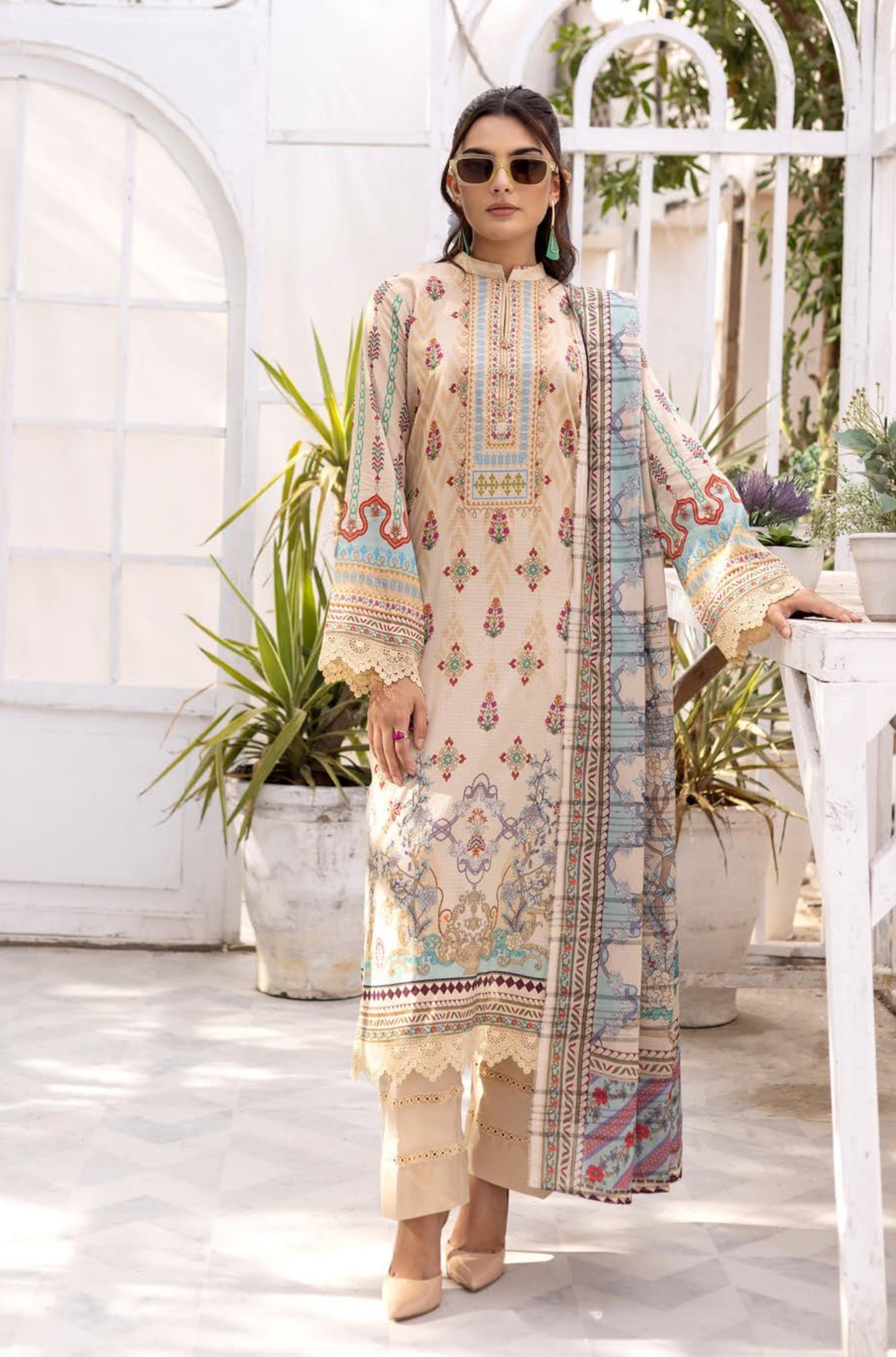 3Piece - Superior Printed Lawn Suit Carnation  D015
