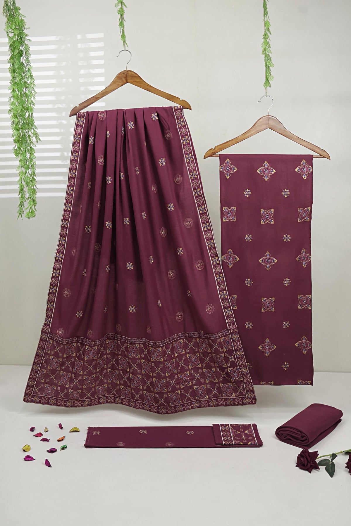 3Piece - Embroidered Pure Marina Suit WWRV1005