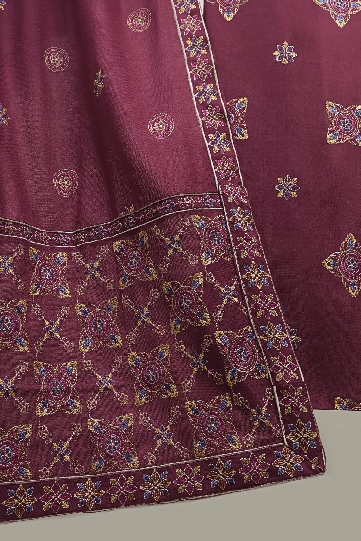 3Piece - Embroidered Pure Marina Suit WWRV1005