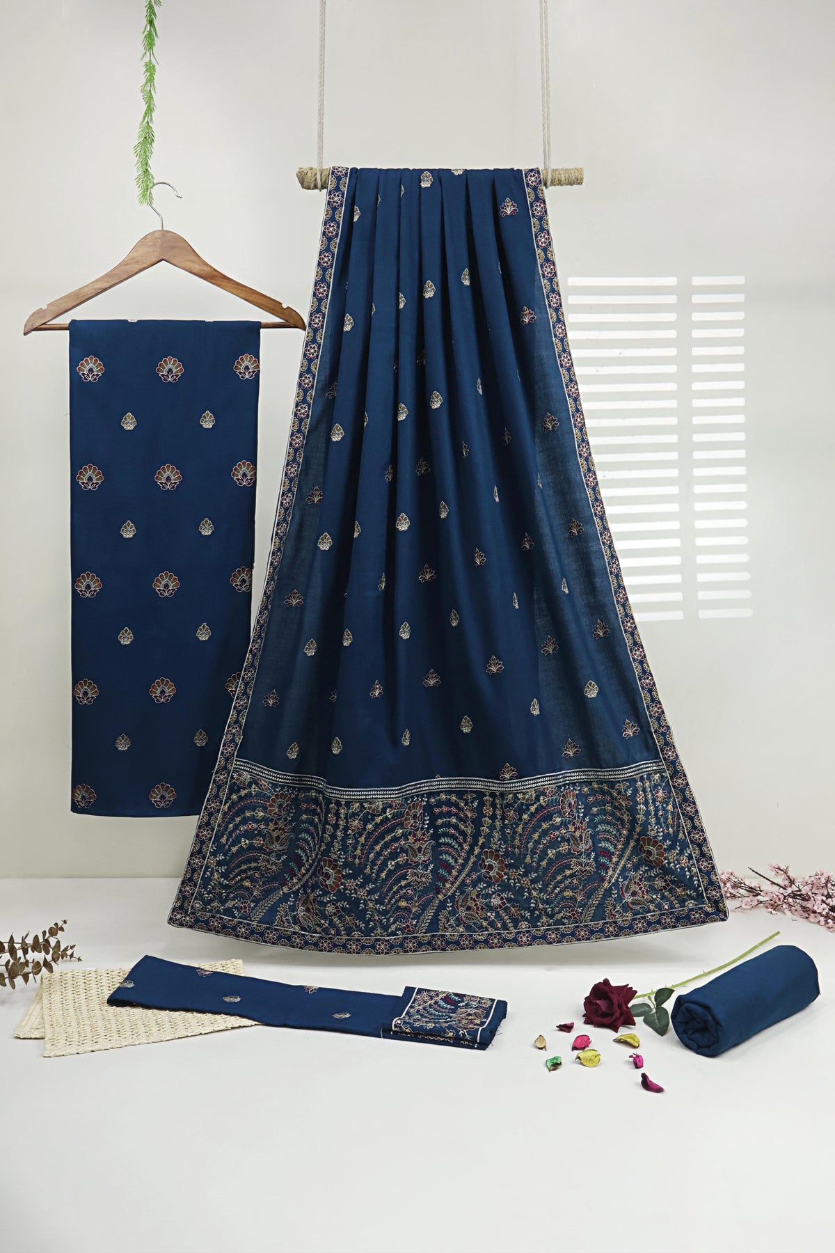 3Piece - Embroidered Pure Marina Suit WWRV1003