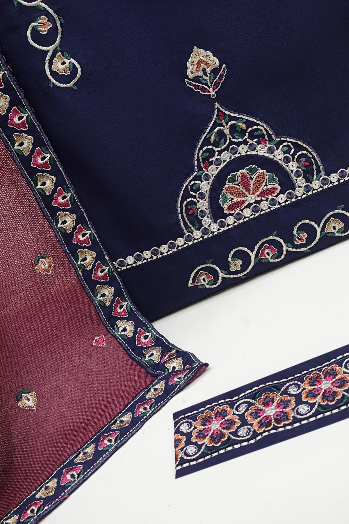 3Piece - Embroidered Dhank Marina Suit WWRV307