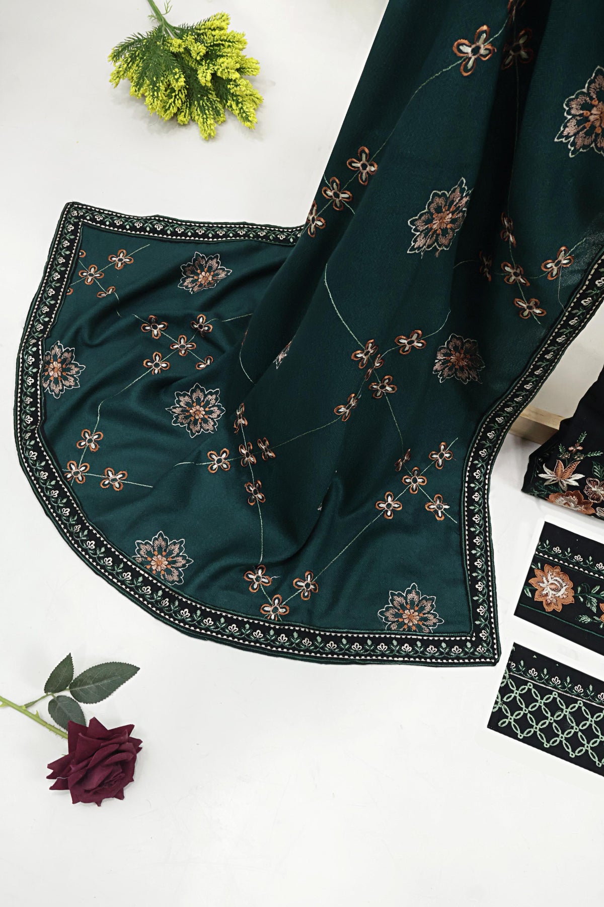 3Piece - Embroidered Dhank Marina Suit WWRV305