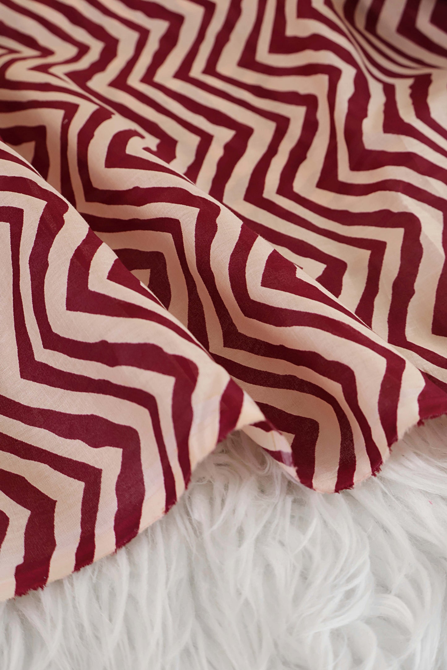 2Piece – Printed Lawn L2P385