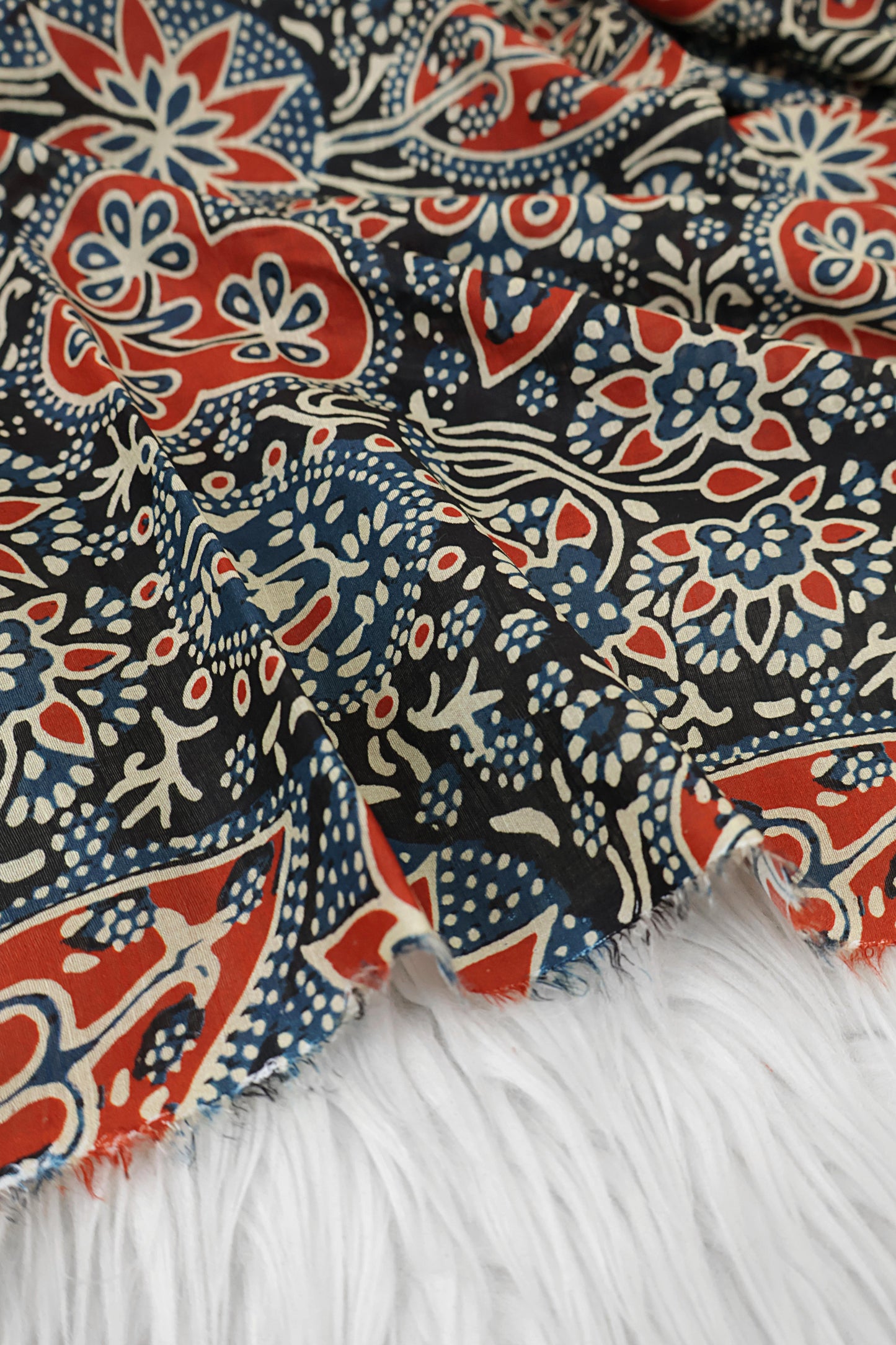 2Piece – Printed Self Lawn L2P383