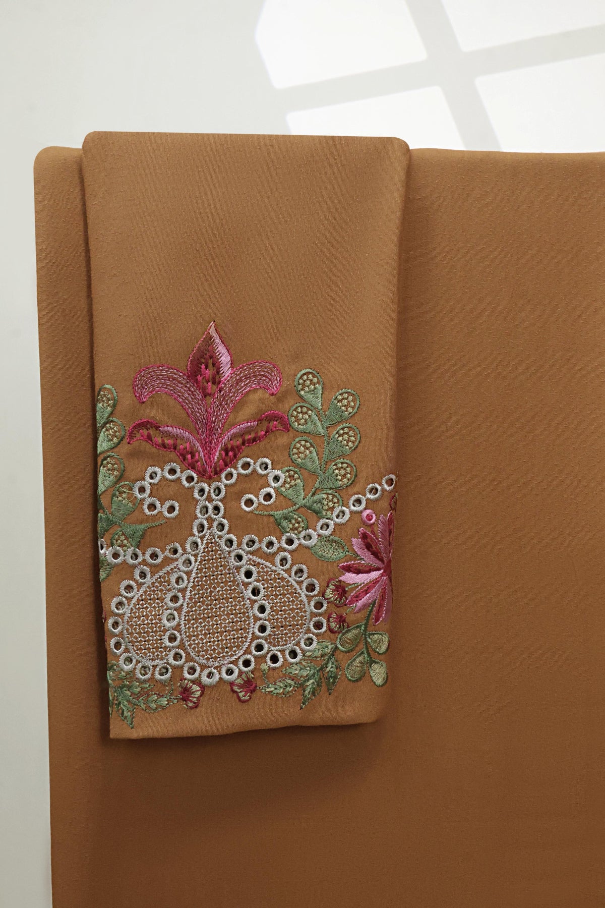 3Piece - Embroidered Karandi Suit WWRV104