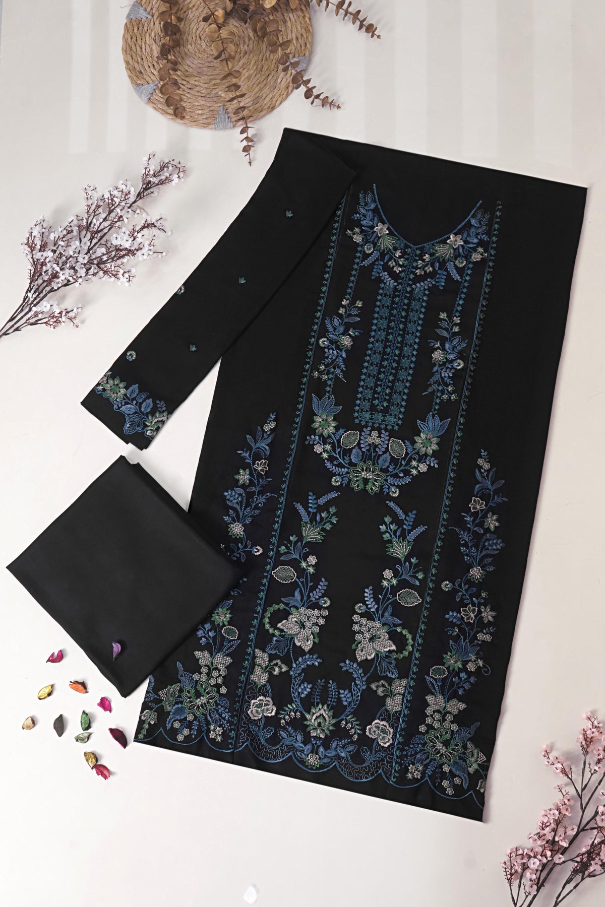 3Piece - Embroidered Karandi Suit WWRV106