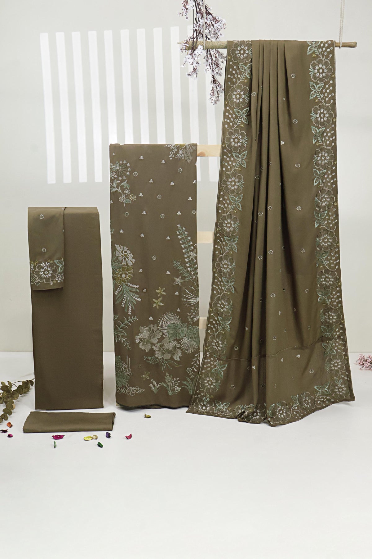 3Piece - Embroidered Karandi Suit WWRV102