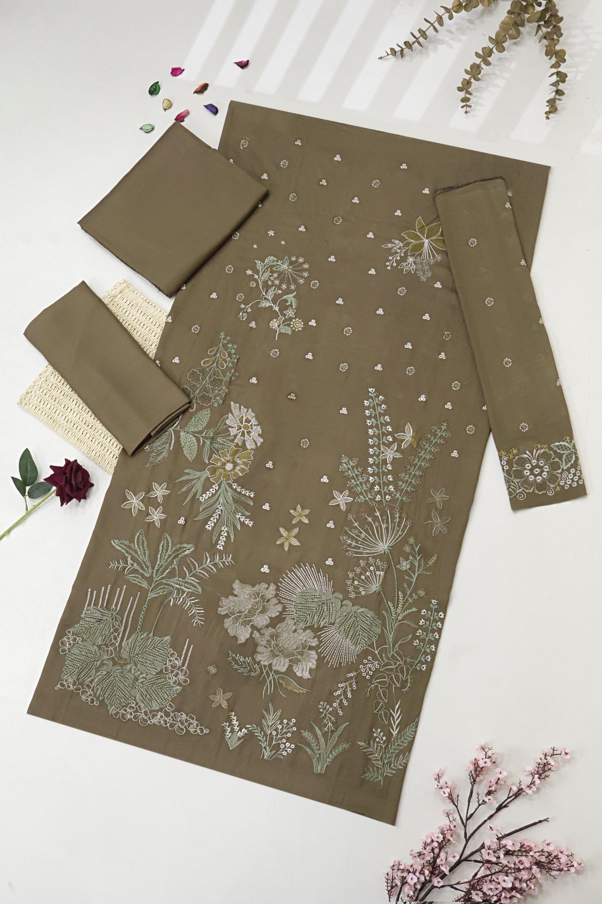 3Piece - Embroidered Karandi Suit WWRV102