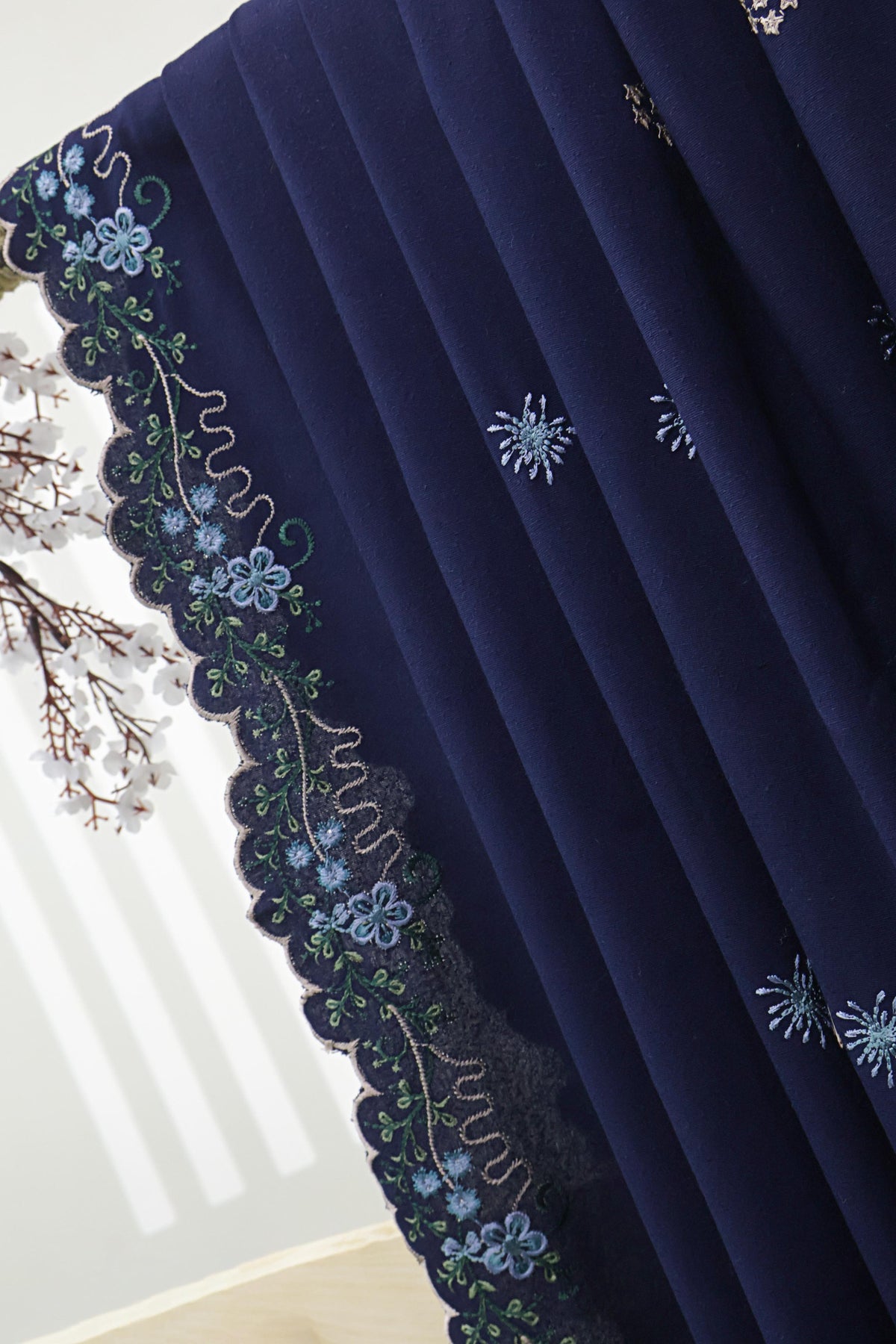 3Piece - Embroidered Karandi Suit WWRV108