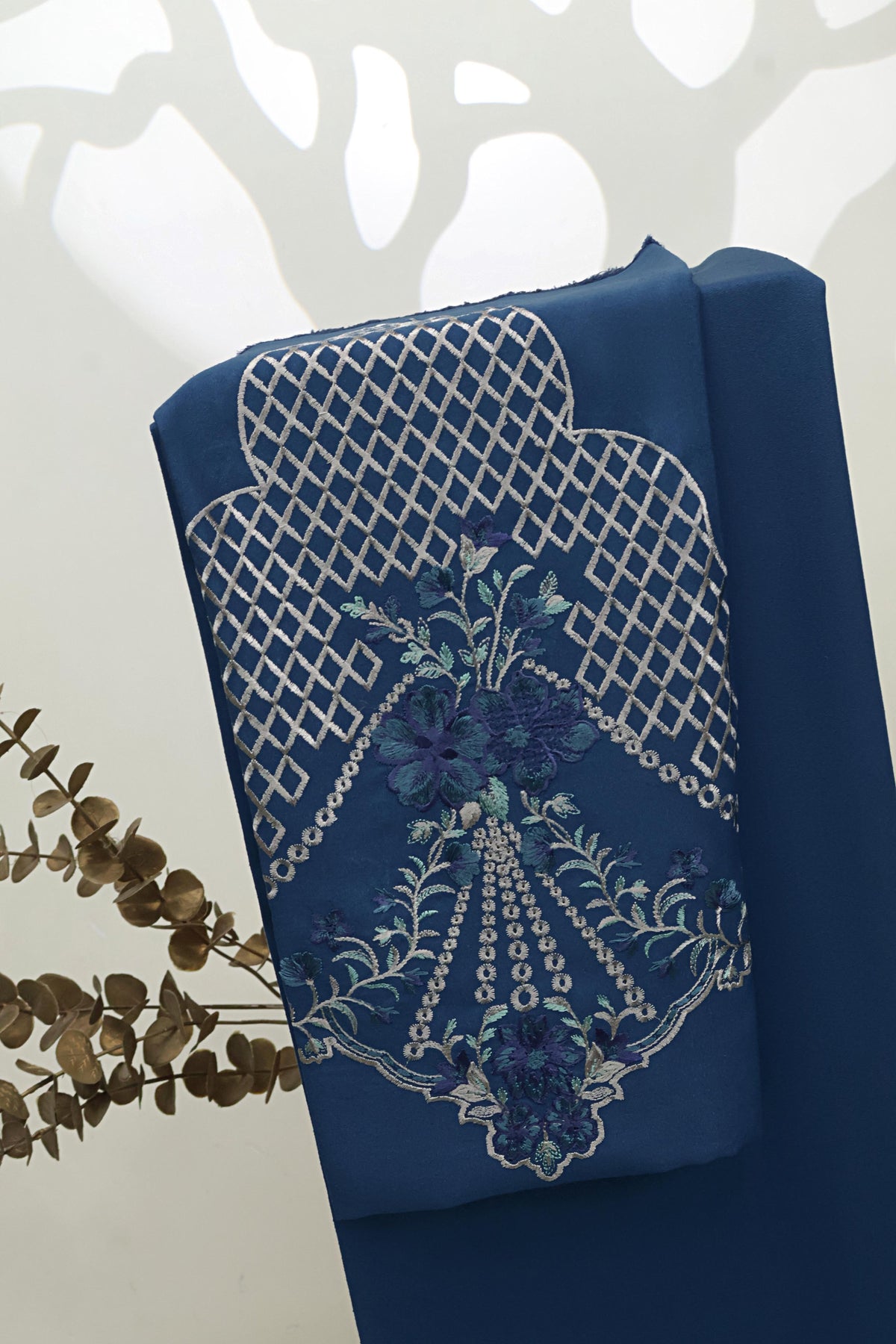 3Piece - Embroidered Karandi Suit WWRV105