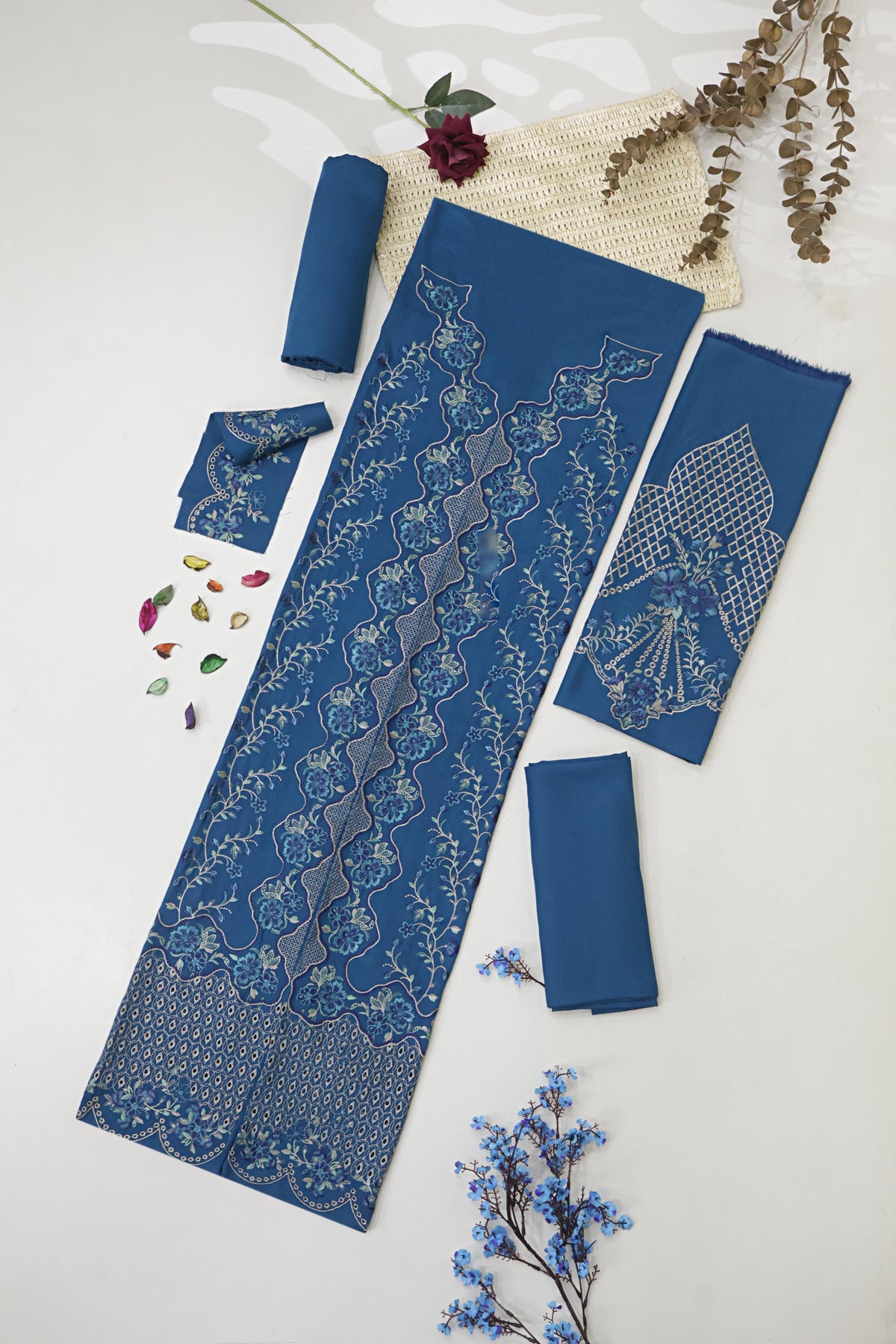 3Piece - Embroidered Karandi Suit WWRV105