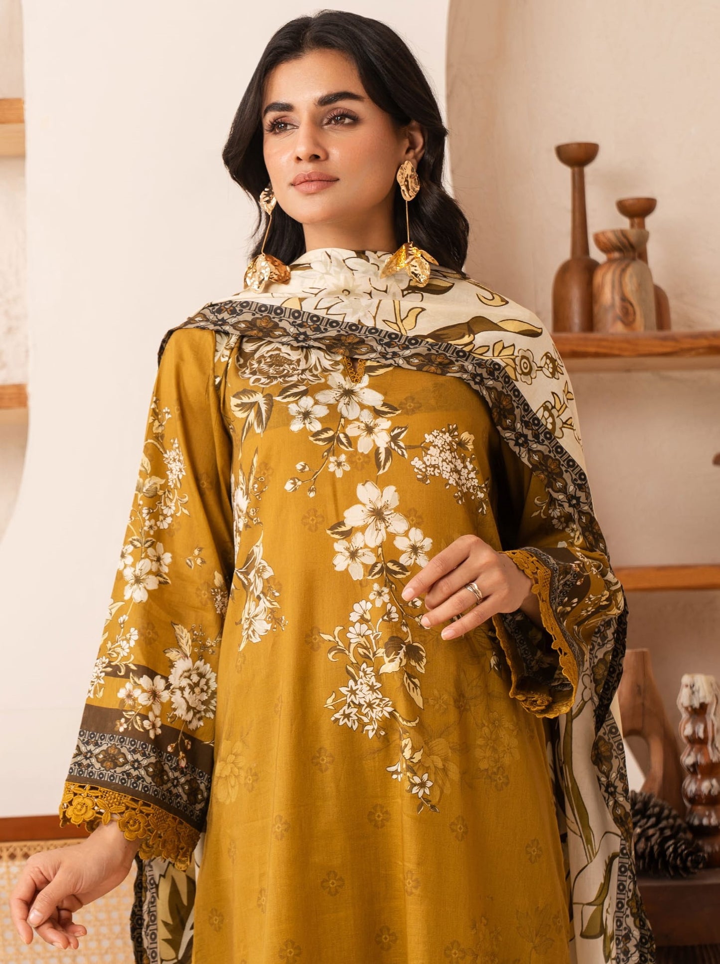 Lawn Embroidered Suit H25JH408