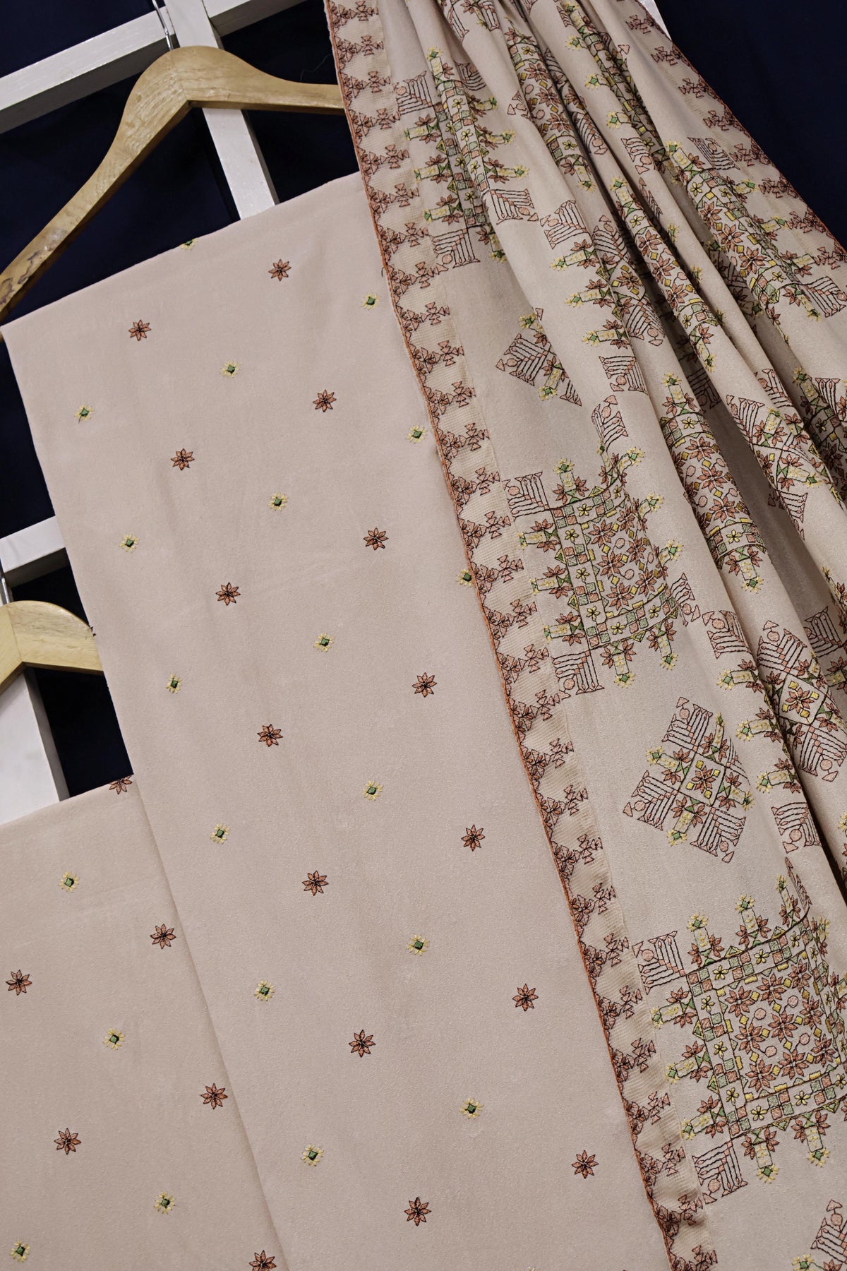 3Piece - Embroidered Karandi Suit WWRV2704