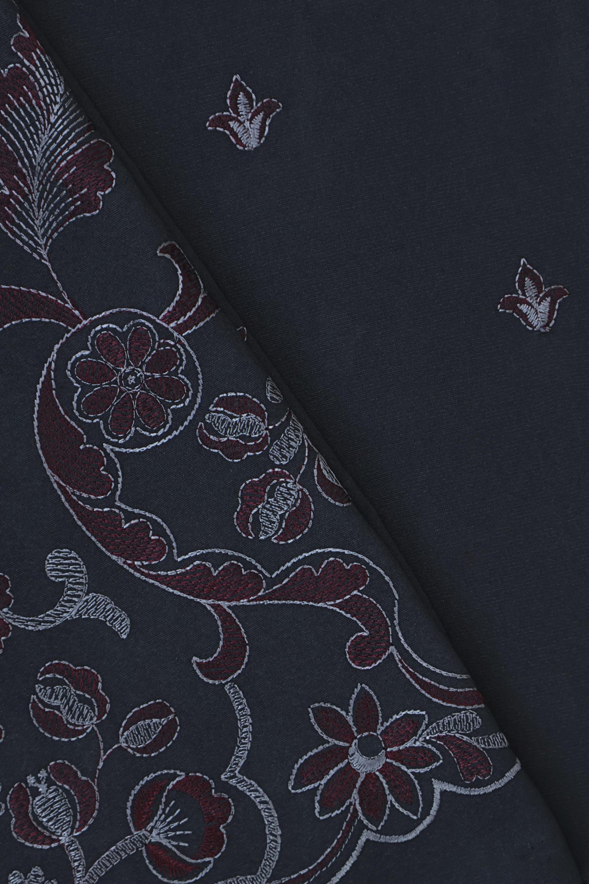 3Piece - Embroidered Karandi Suit WWRV2706