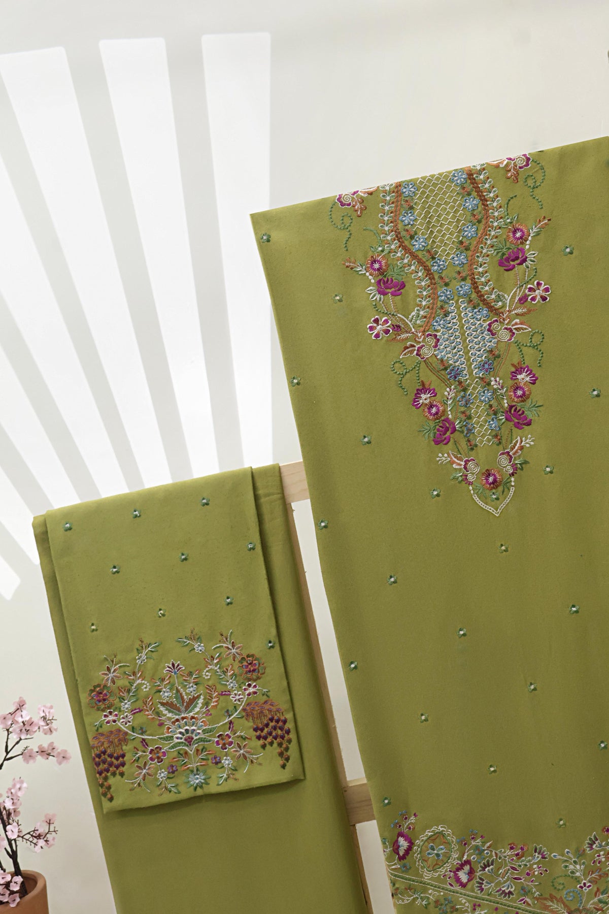 3Piece - Embroidered Karandi Suit WWRV101