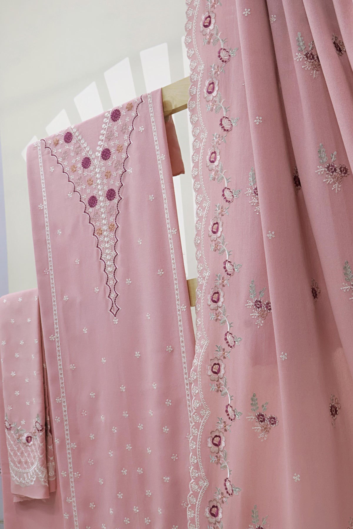 3Piece - Embroidered Karandi Suit WWRV103