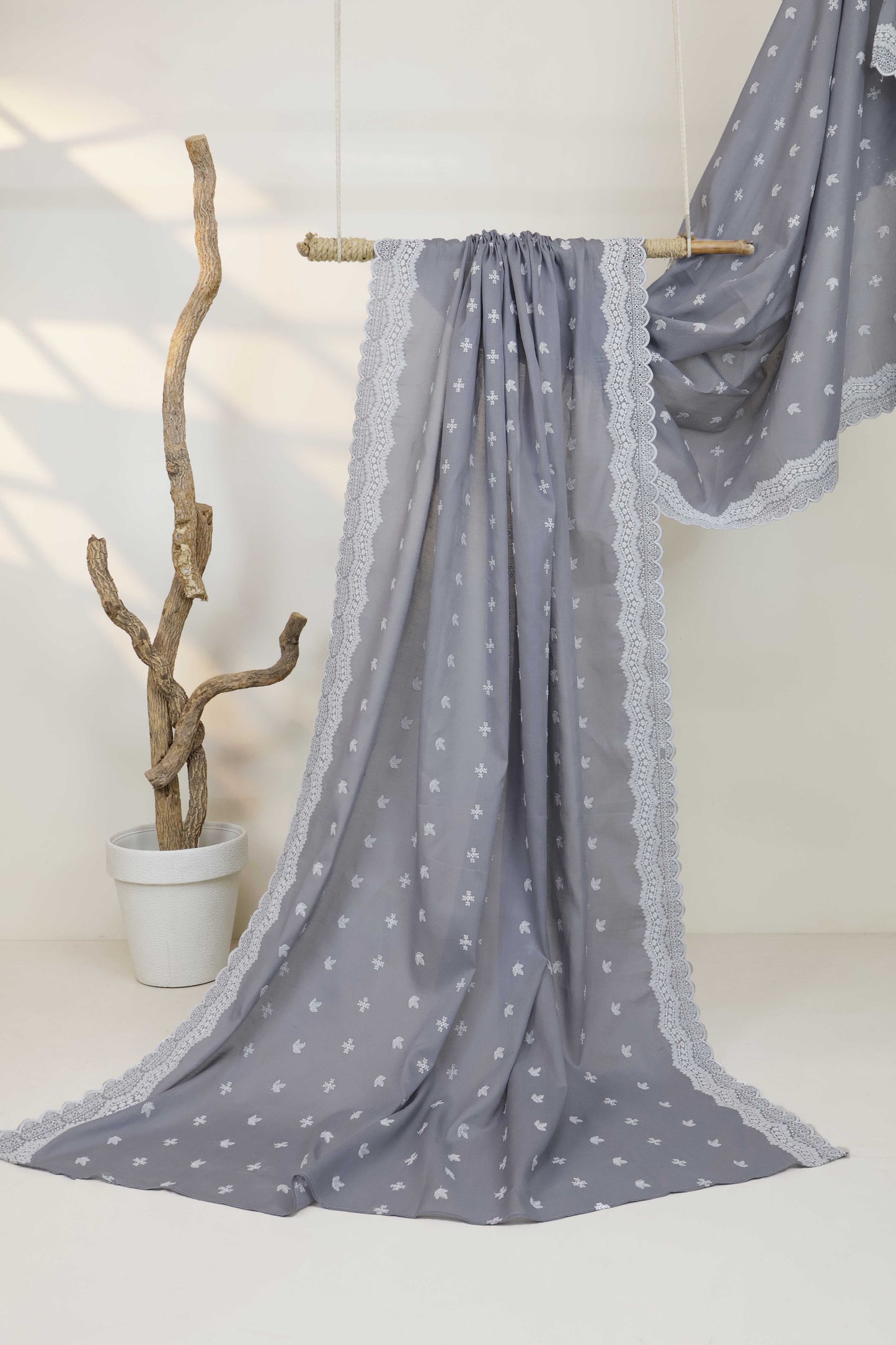 Full Embroidered Lawn Shawl 3800I