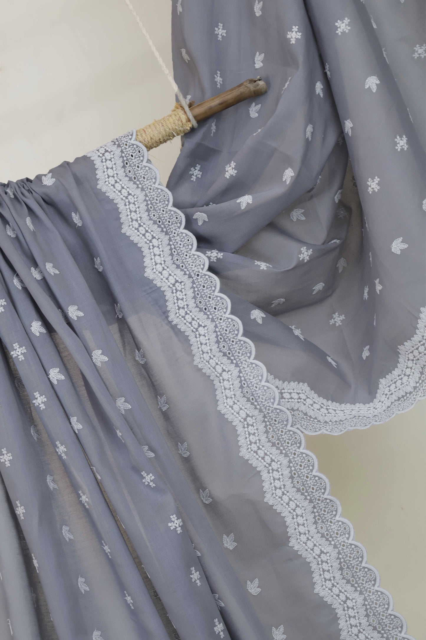 Full Embroidered Lawn Shawl 3800I
