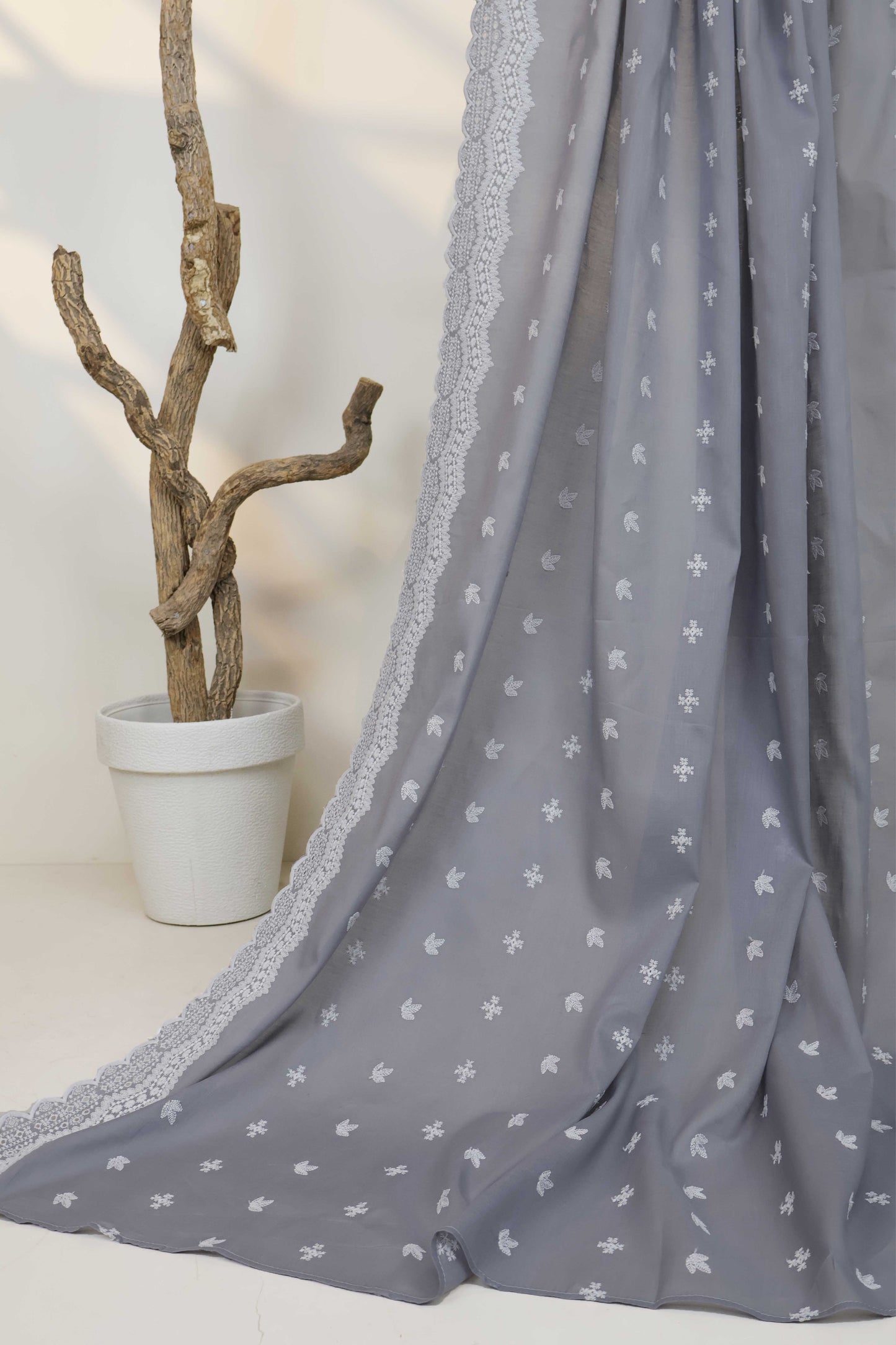 Full Embroidered Lawn Shawl 3800I