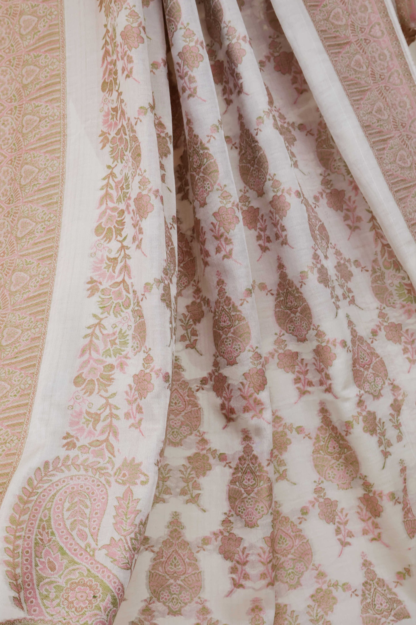 Kani Art Shawl 3779A