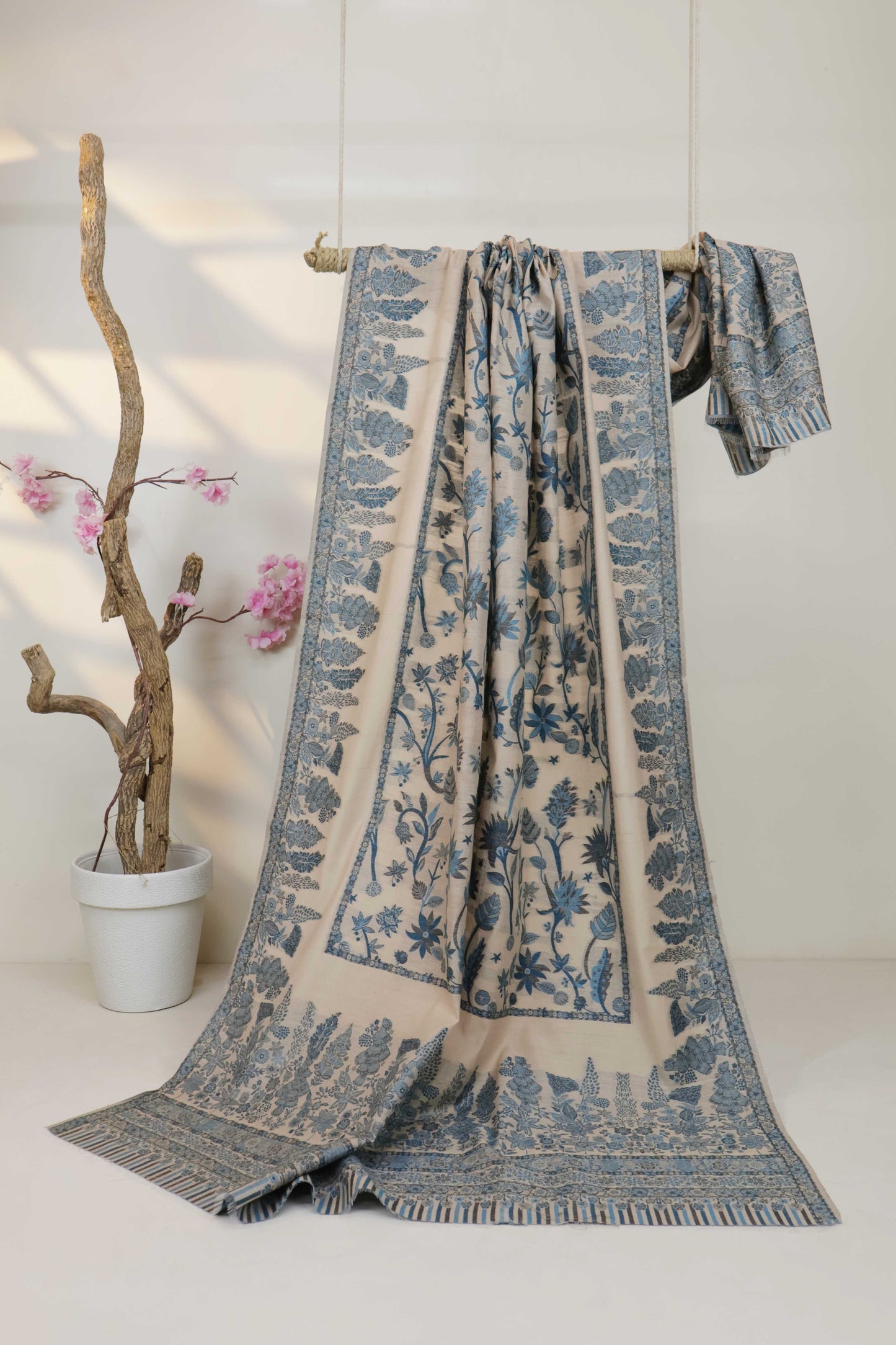 Kani Art Shawl 3779K
