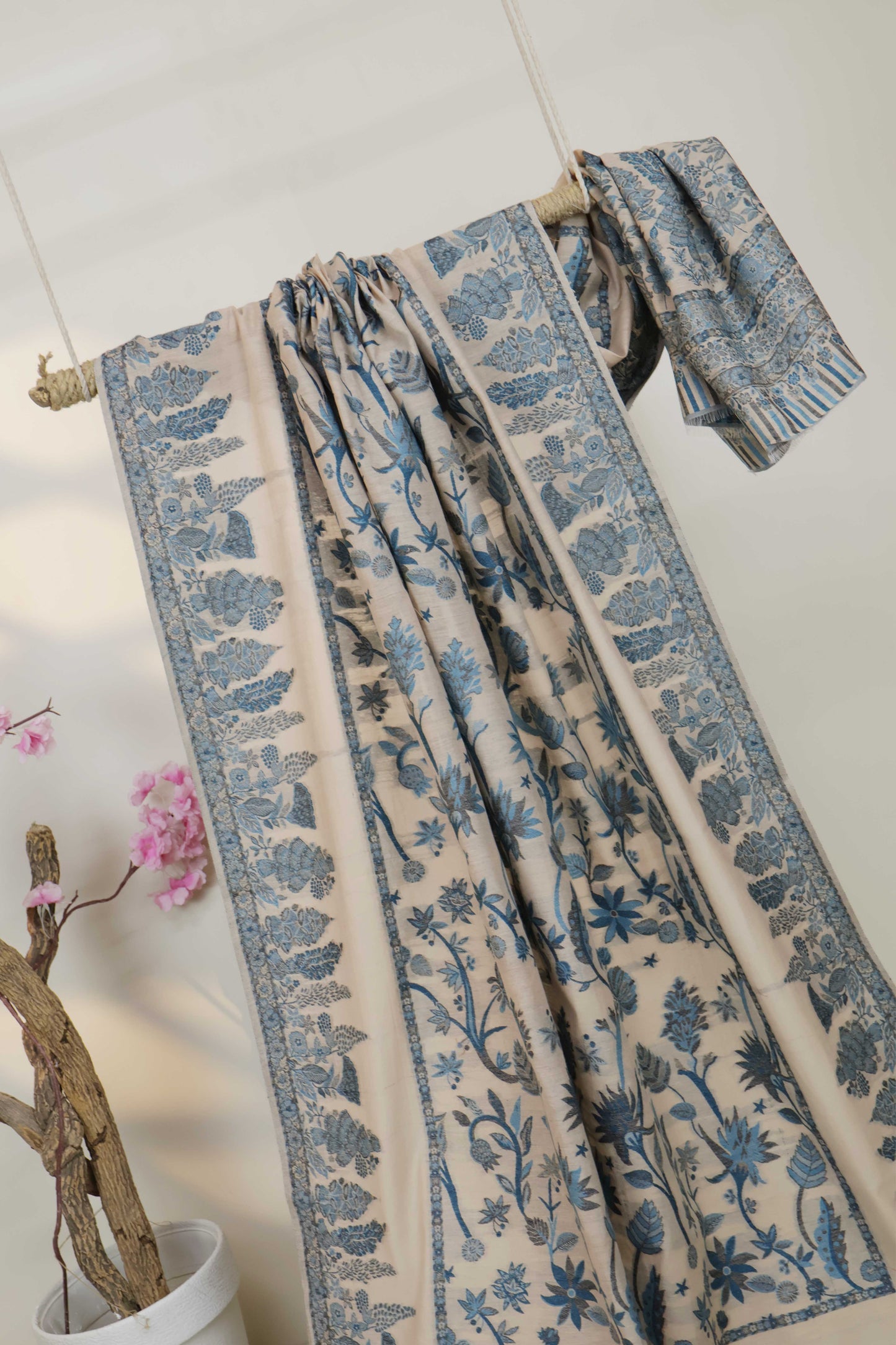 Kani Art Shawl 3779K