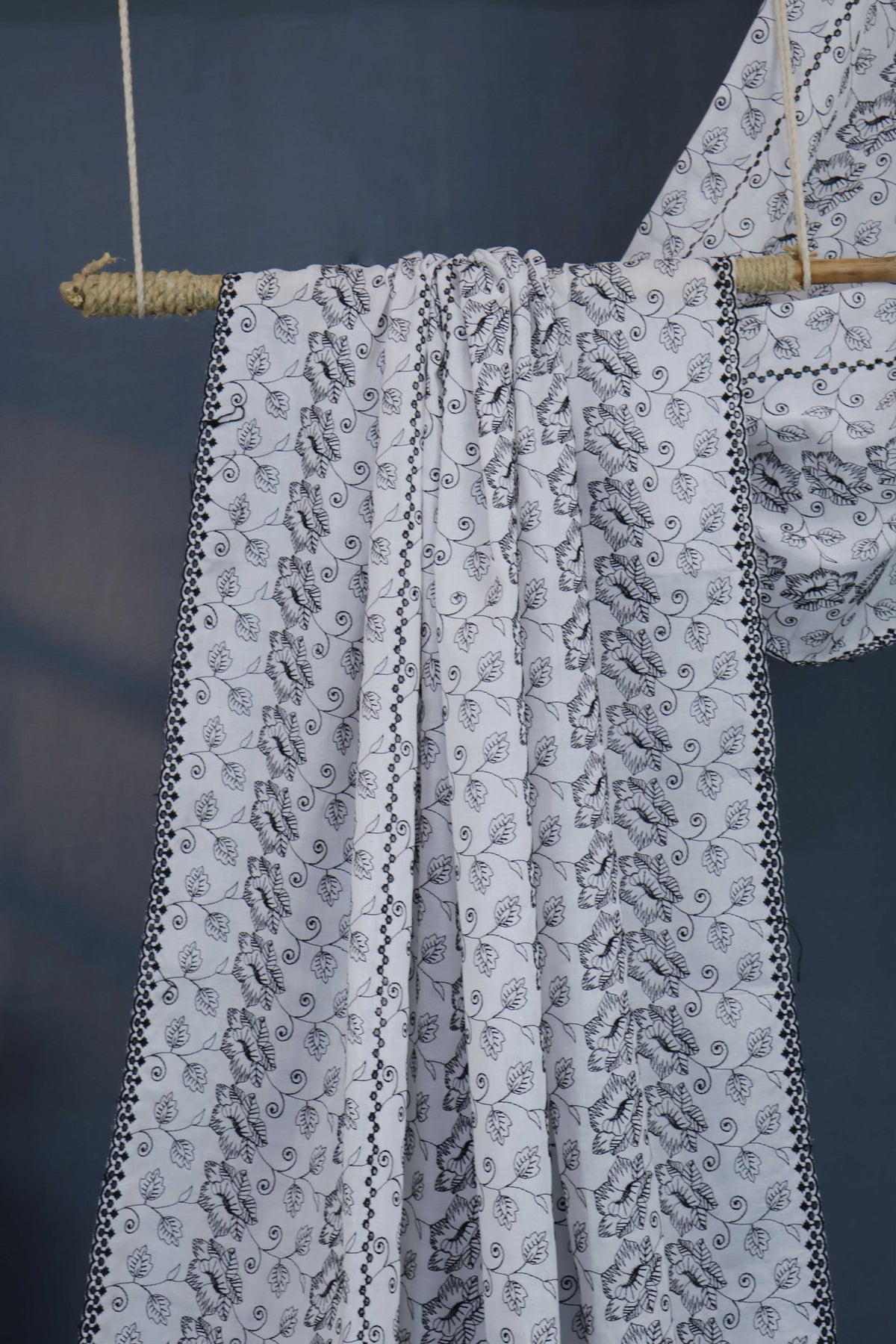 Full Embroidered Lawn Shawl HLSH80