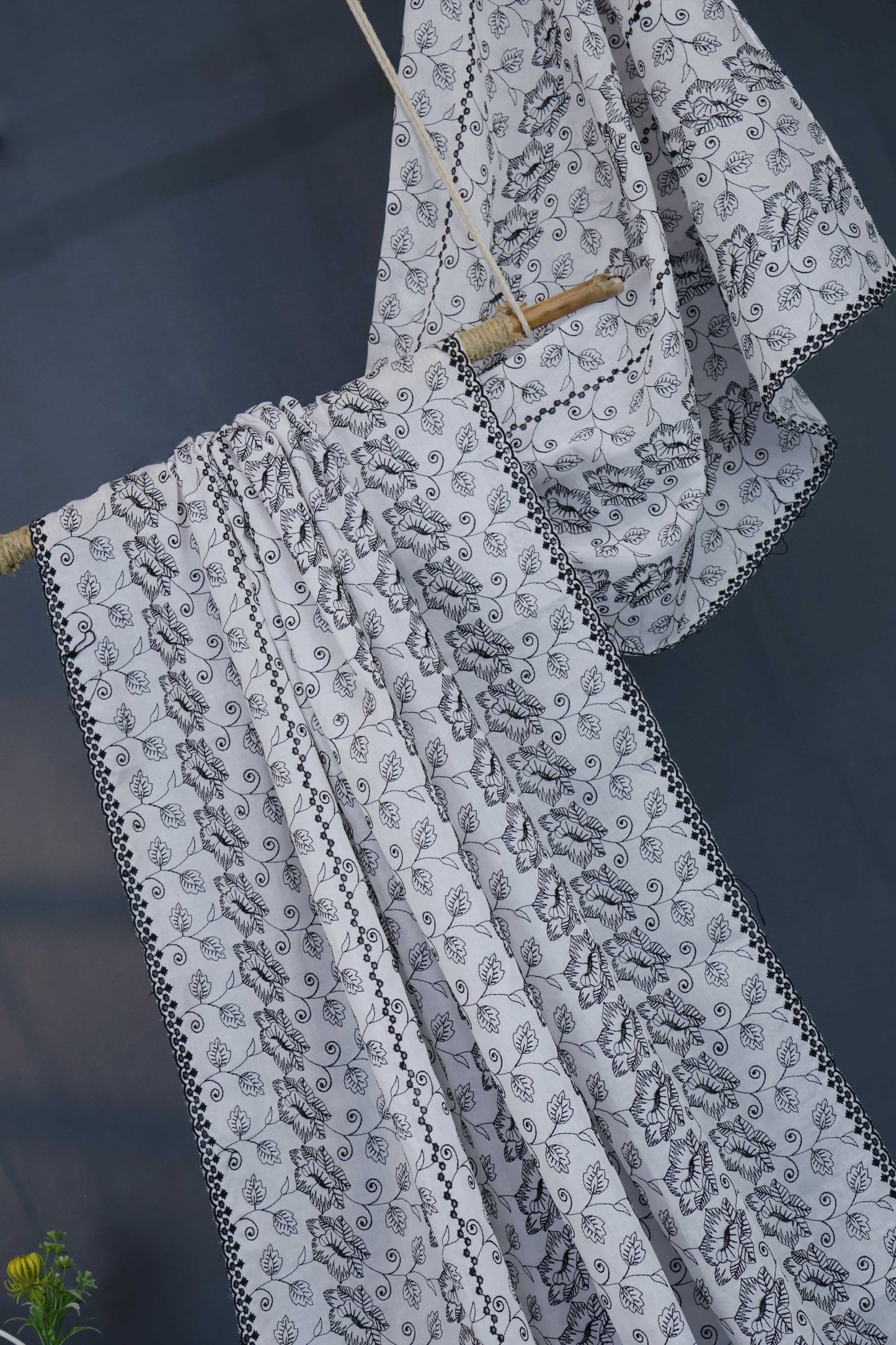 Full Embroidered Lawn Shawl HLSH80