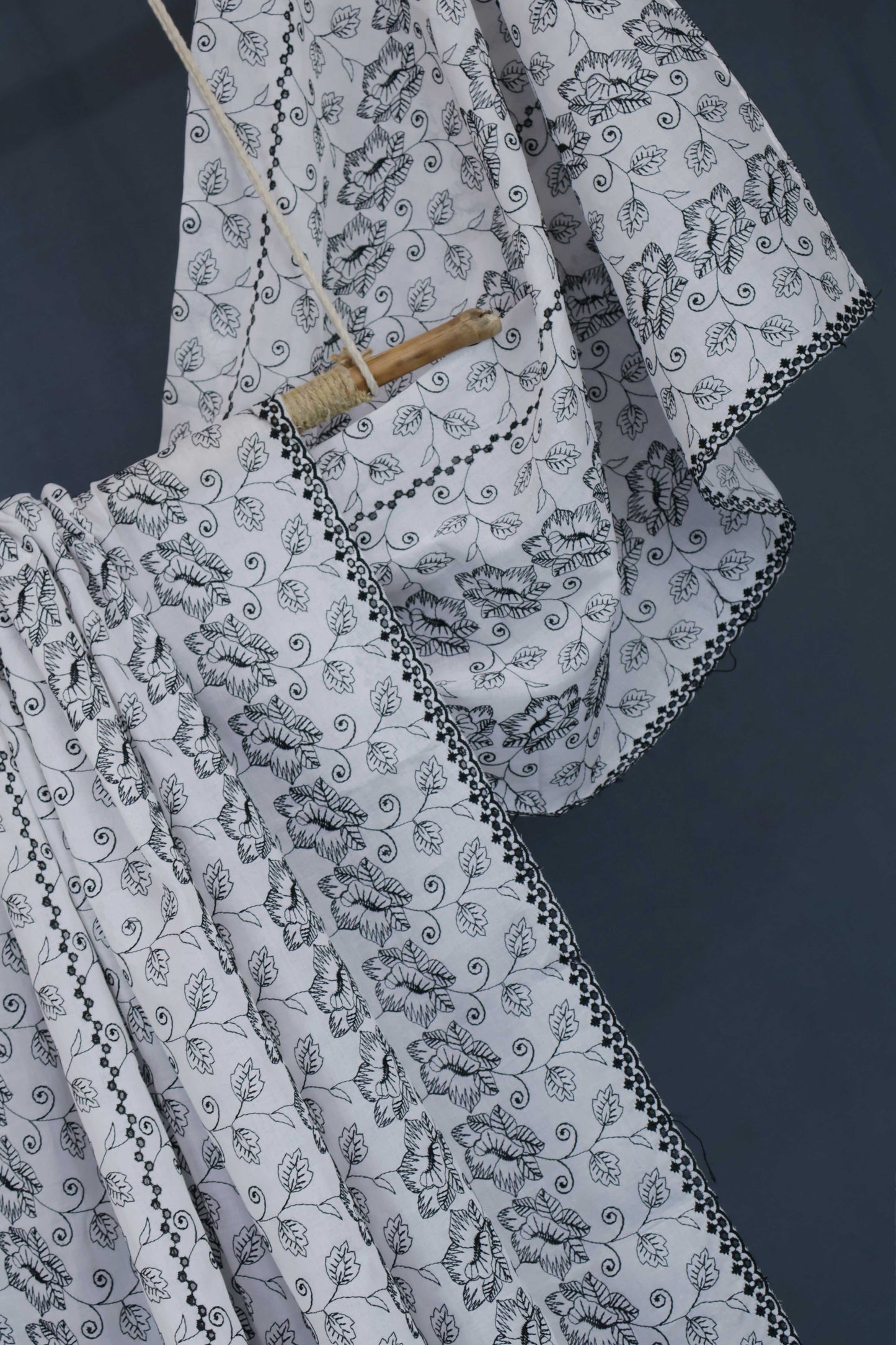 Full Embroidered Lawn Shawl HLSH80
