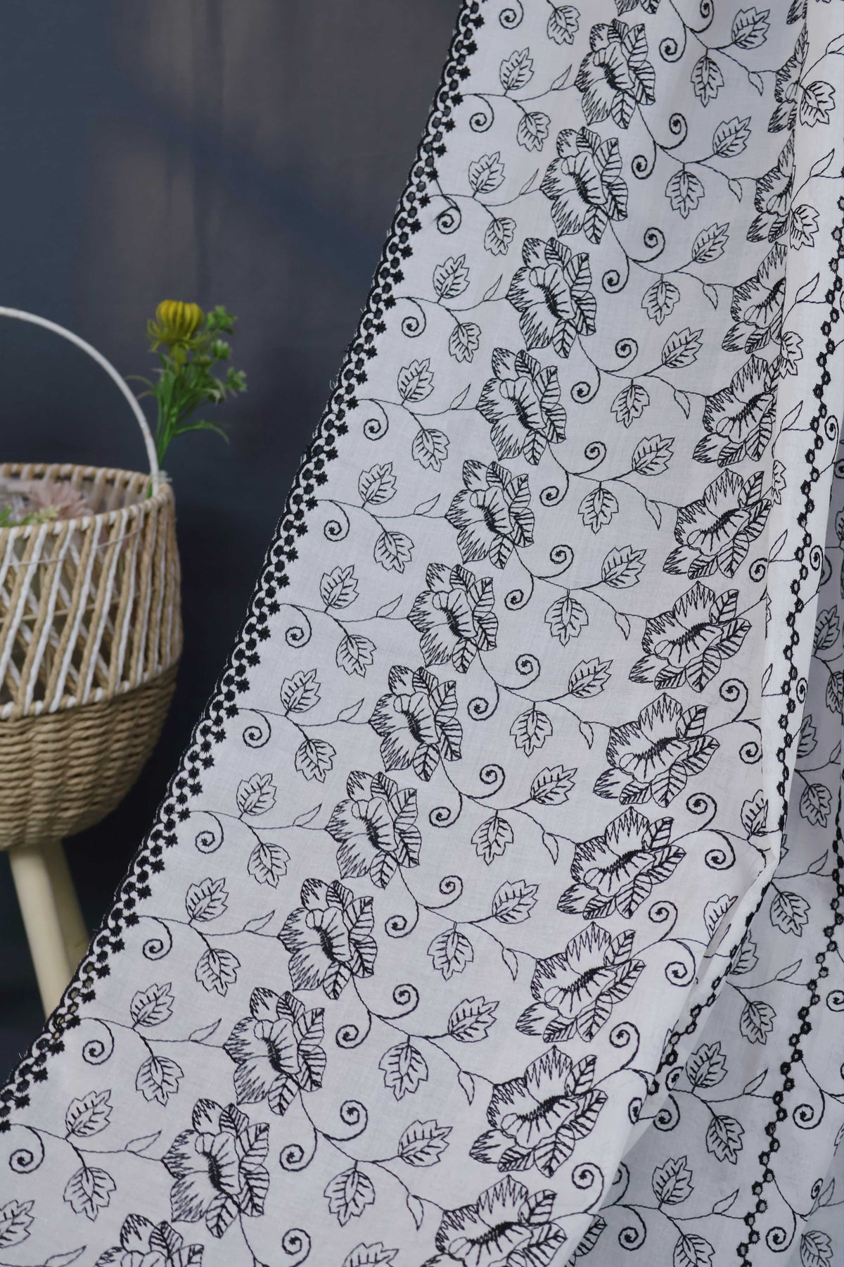 Full Embroidered Lawn Shawl HLSH80