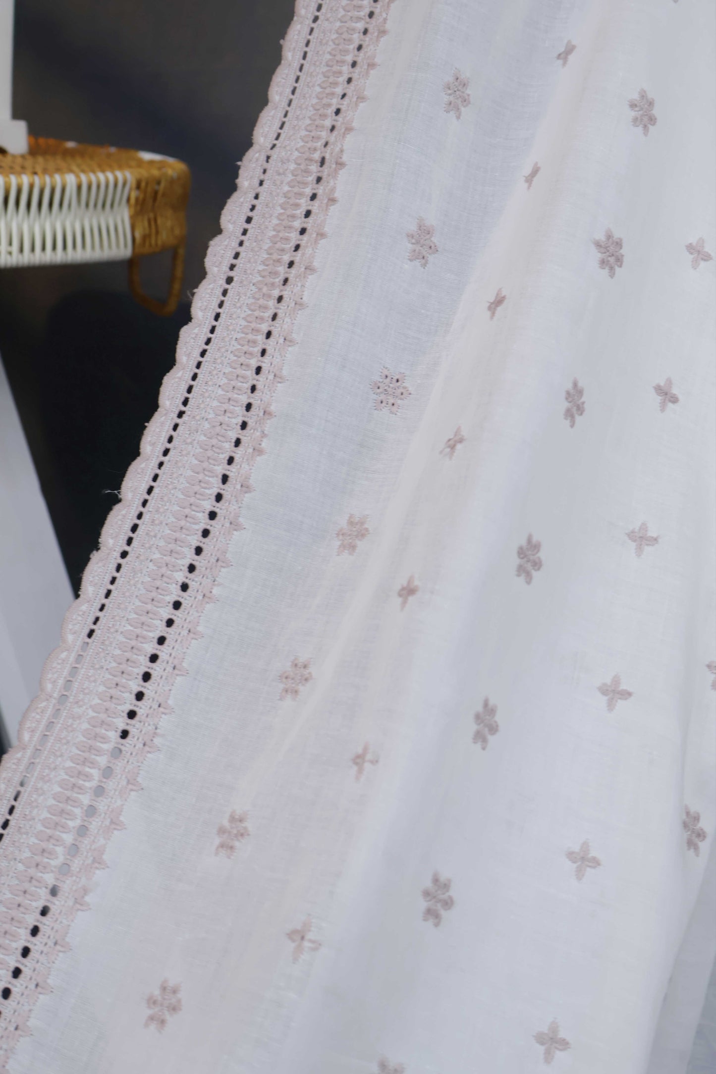 Full Embroidered Lawn Shawl 3806B