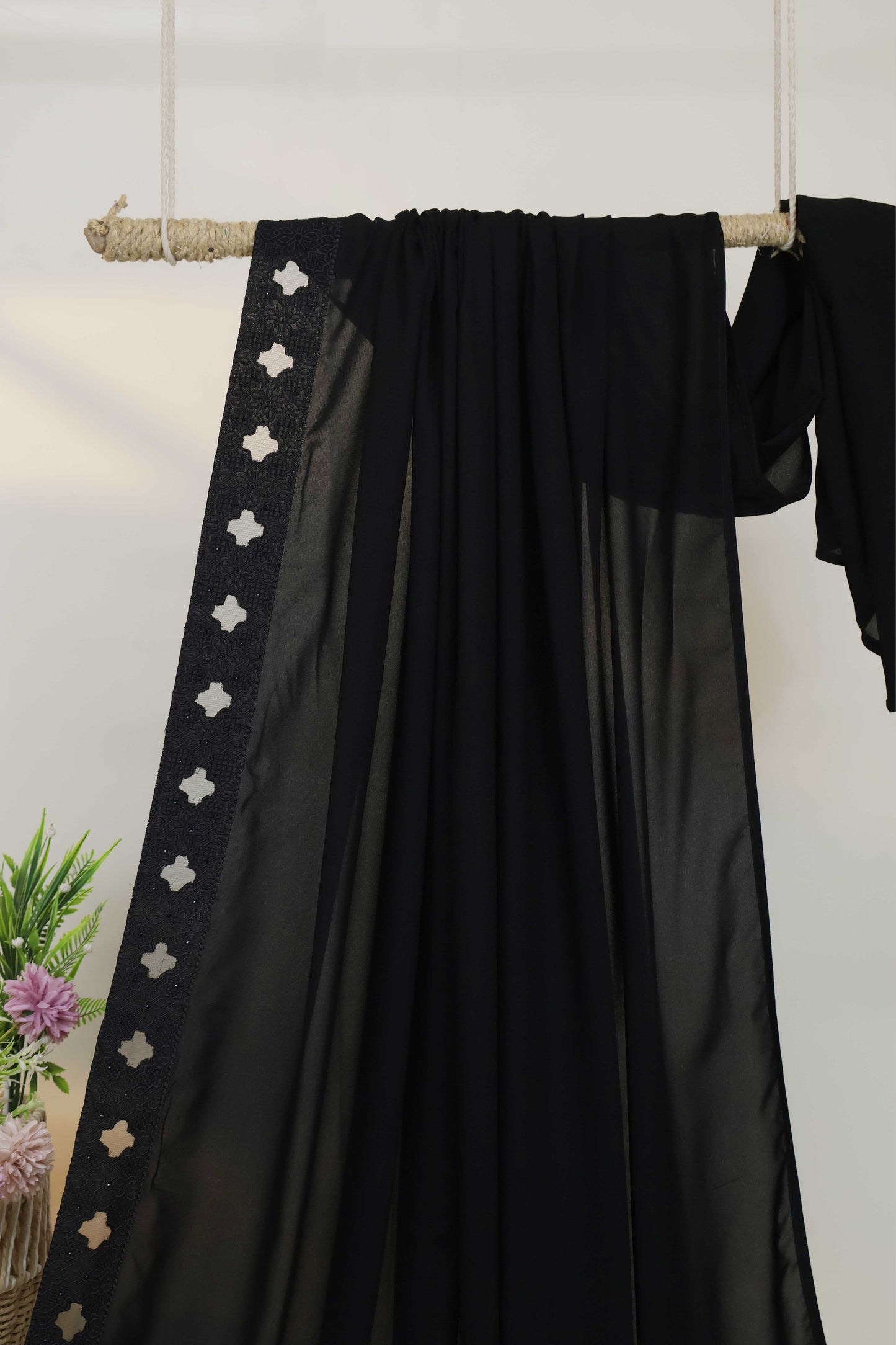 Embroidered Boarder Shawl HLSH72