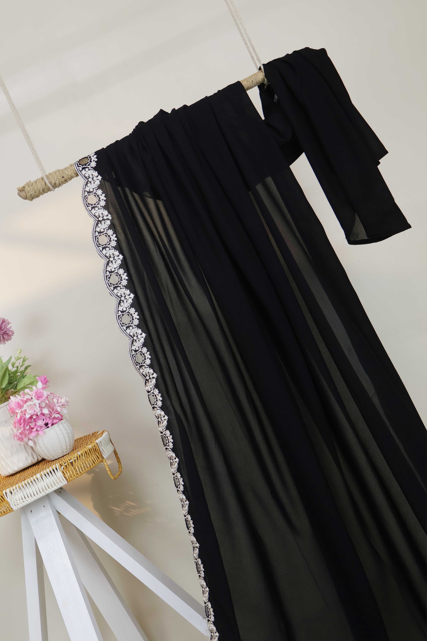Embroidered Boarder Shawl HLSH68