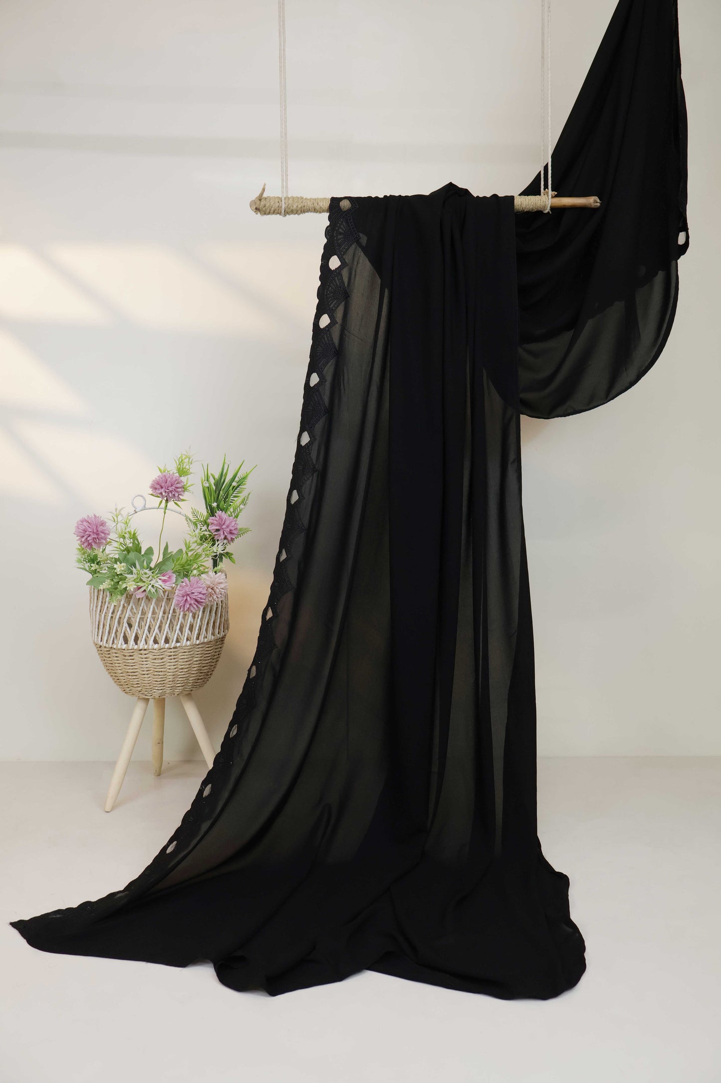 Embroidered Boarder Shawl HLSH70