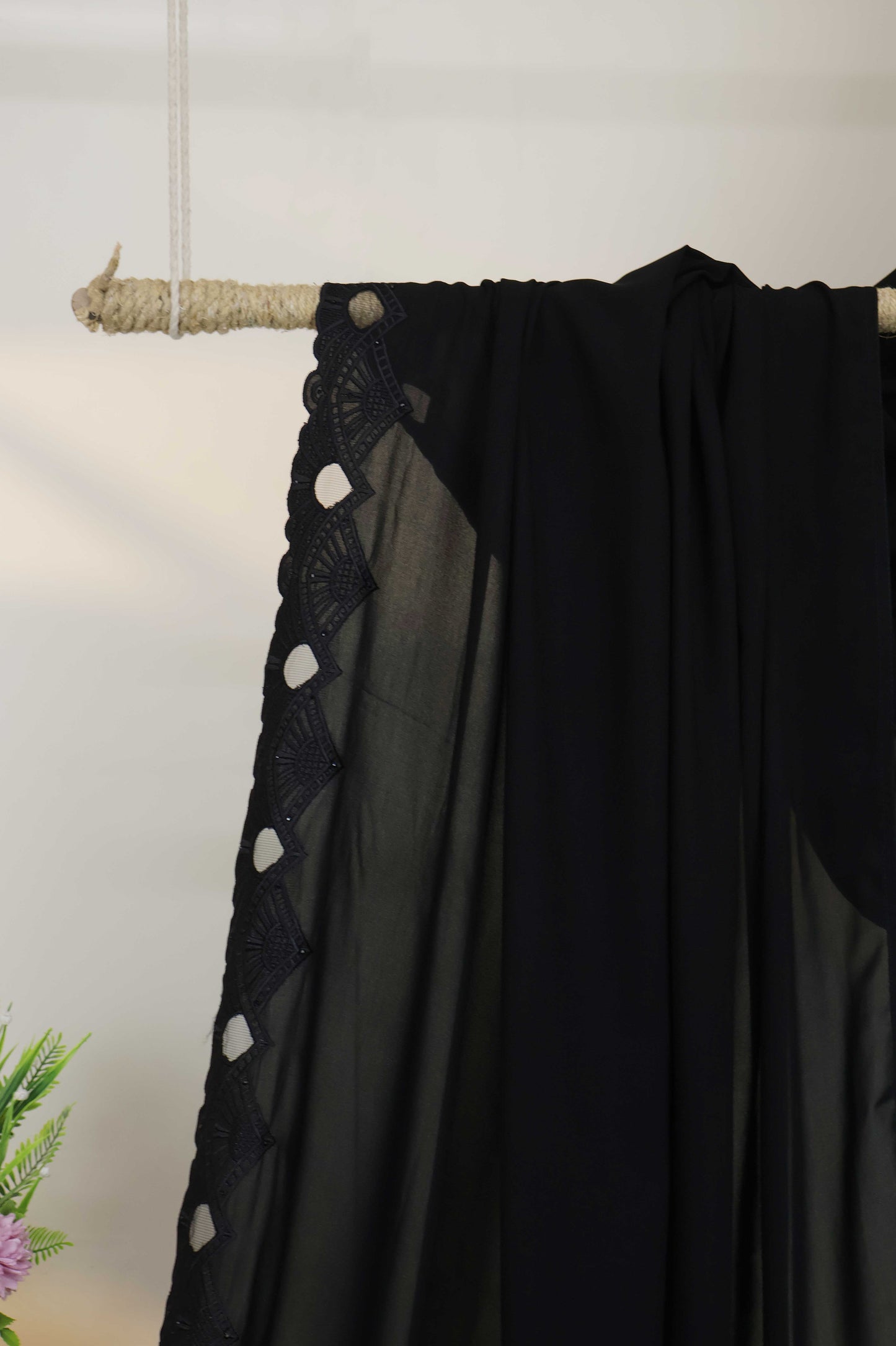 Embroidered Boarder Shawl HLSH70