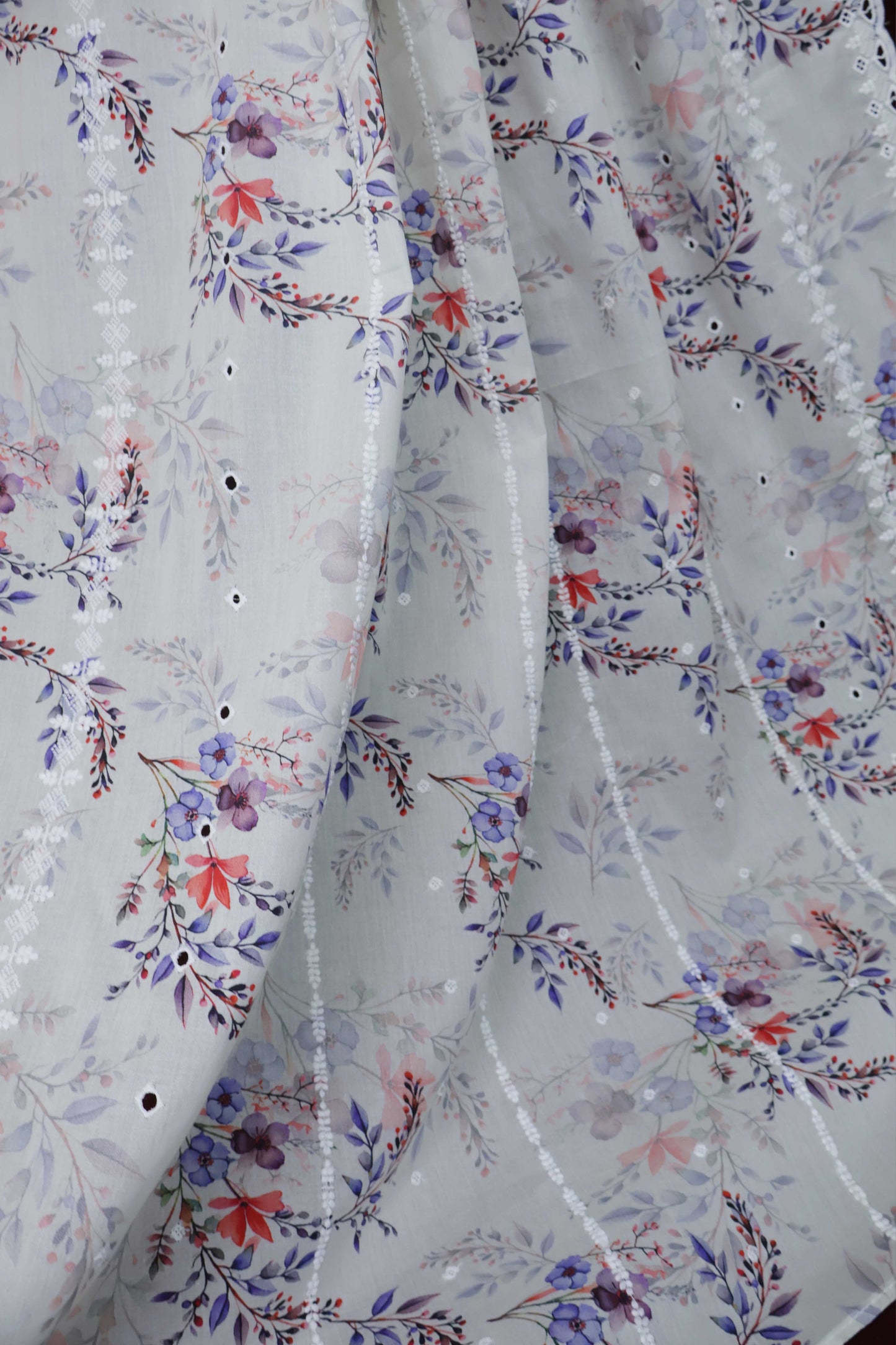 Embroidered Lawn Shawl LSST05
