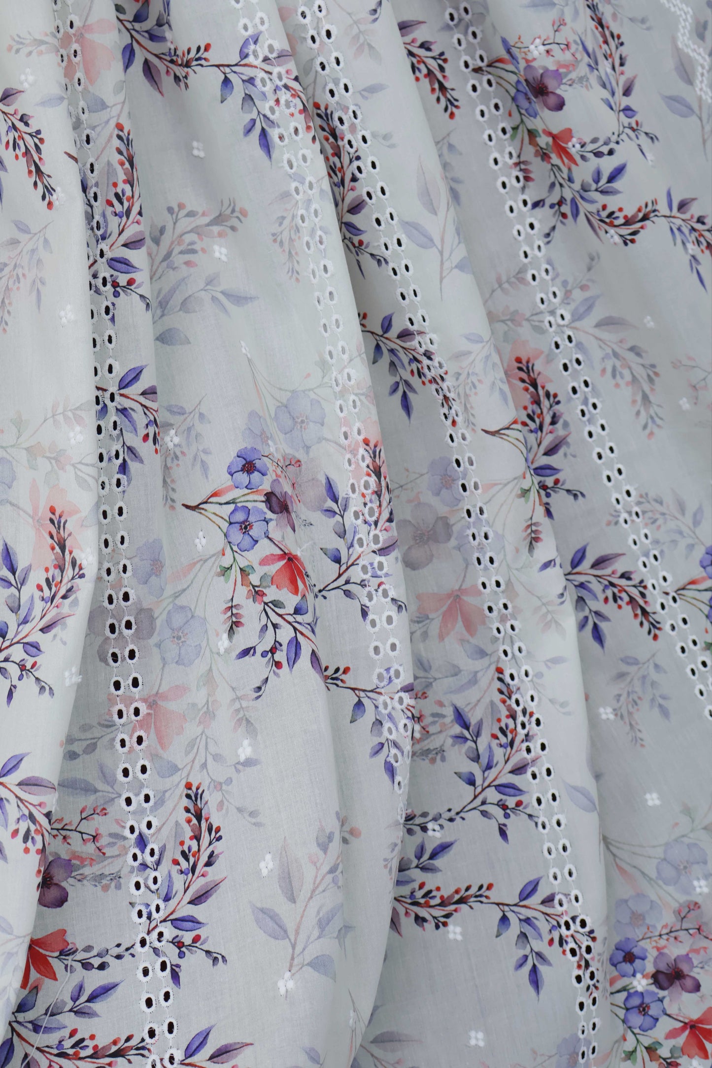Embroidered Lawn Shawl LSST06