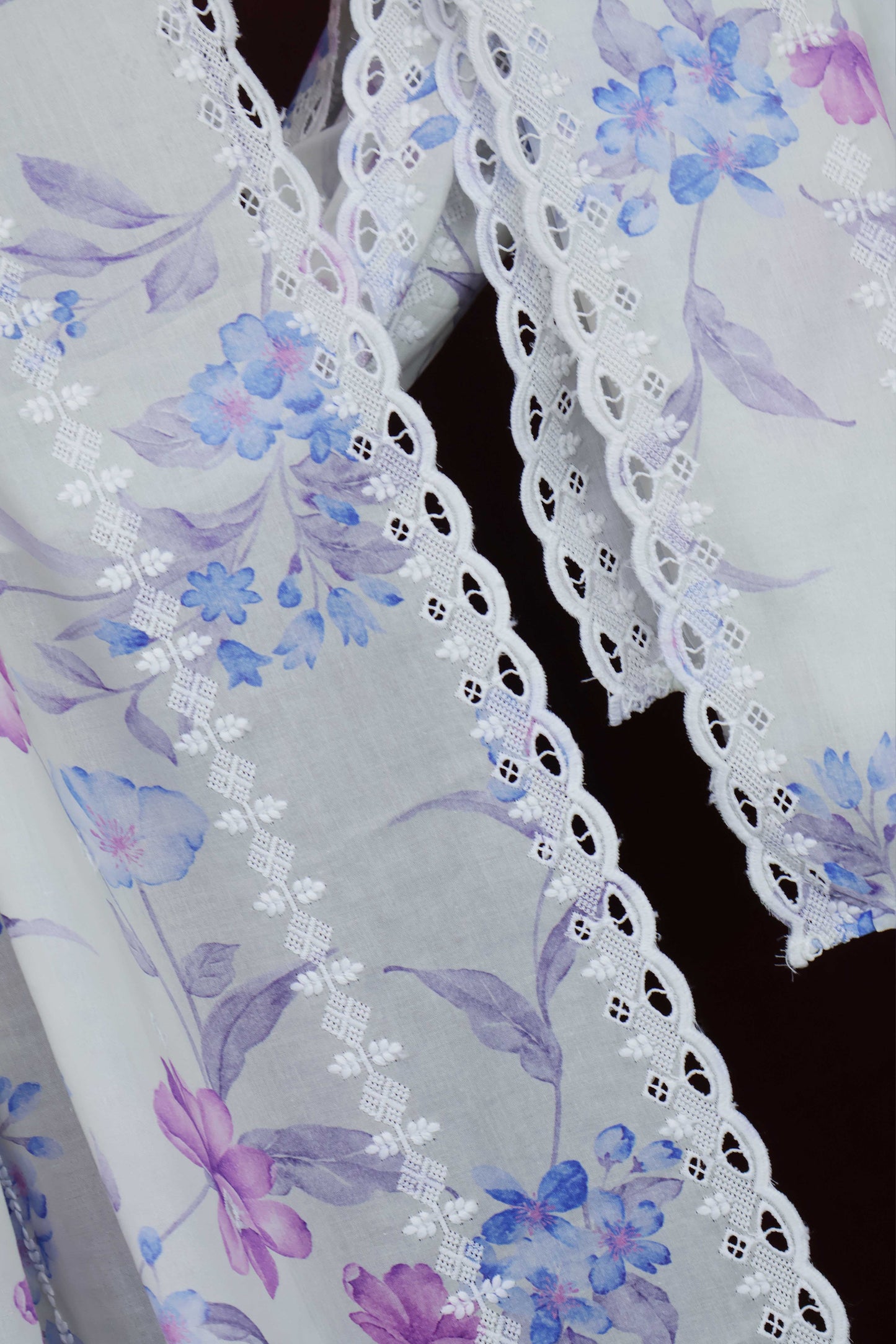 Embroidered Lawn Shawl LSST14