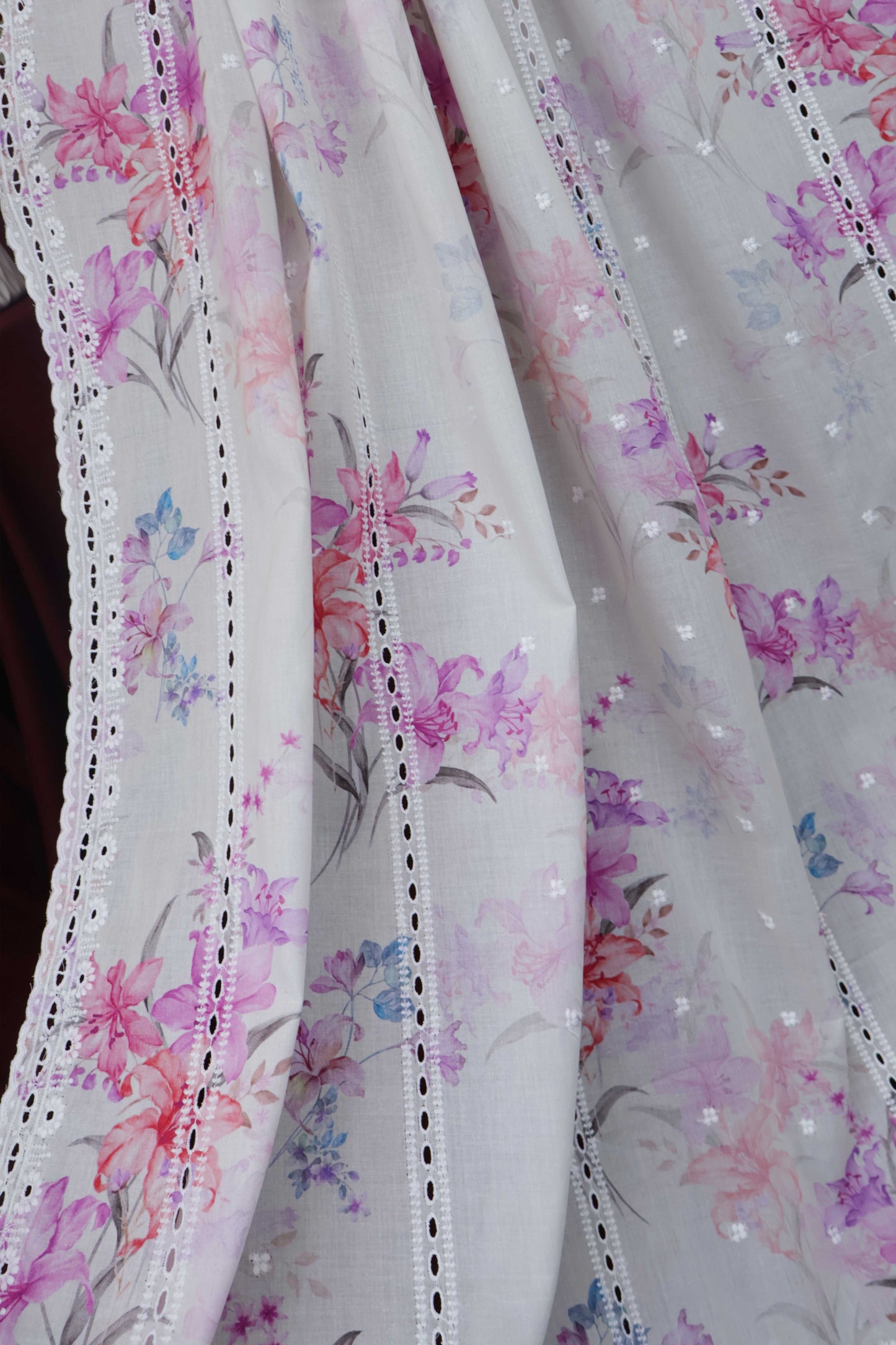 Embroidered Lawn Shawl LSST17