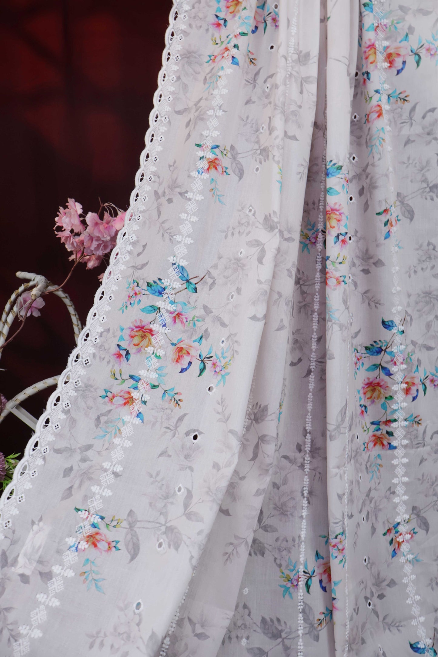 Embroidered Lawn Shawl LSST12