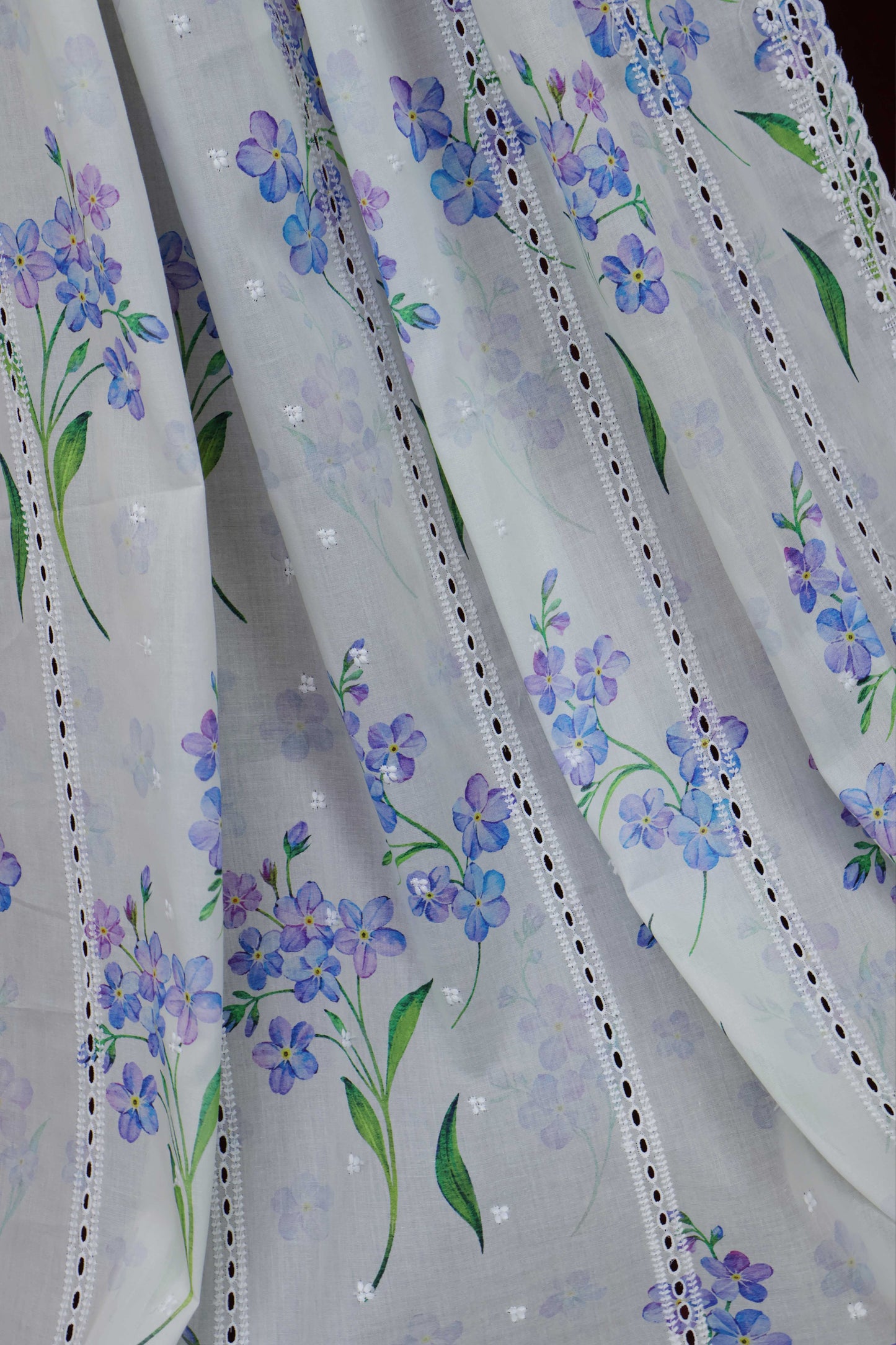 Embroidered Lawn Shawl LSST33