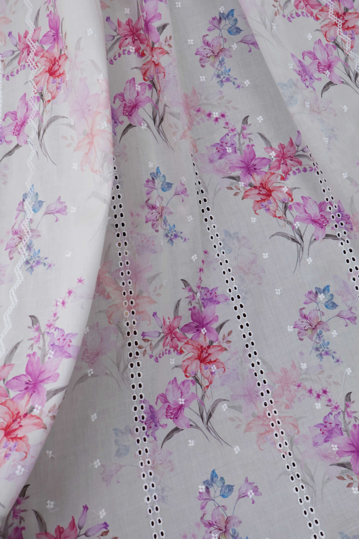 Embroidered Lawn Shawl LSST20