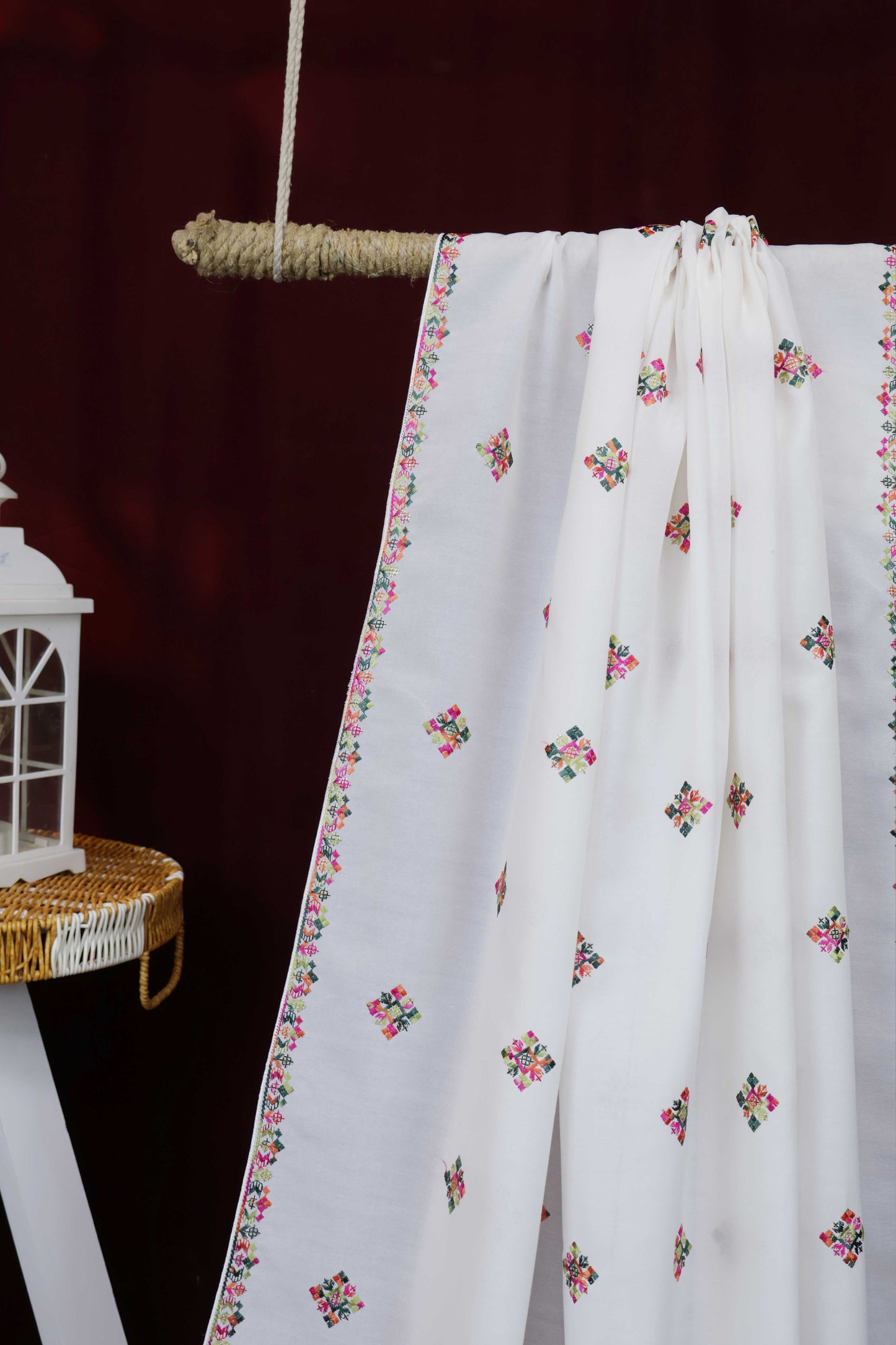 Embroidered Lawn Shawl HLSH105