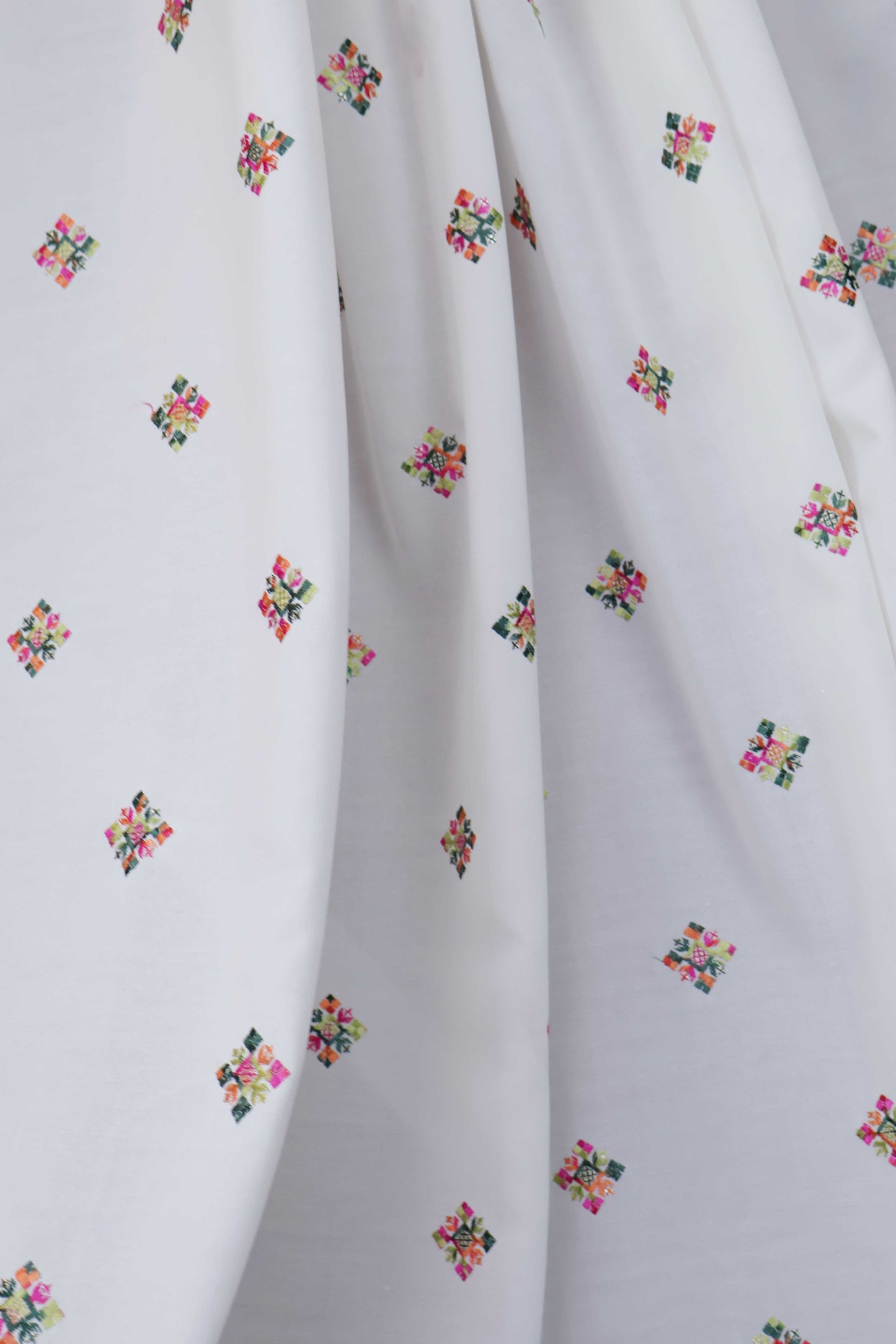 Embroidered Lawn Shawl HLSH105